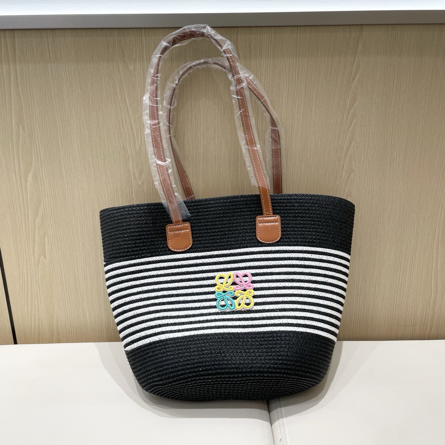 NO:230290,LOEWE Loewe large capacity bag female internet celebrity new knitted handbag travel tote bag travel beach bag one shoulder straw woven bag size: top width 40cm lower width 23cm height 30cm hat straw hat fisherman hat baseball hat, hat, loewe, loewe, espadrilles, espadrilles, totes, hats19860909LOEWE罗意威大容量包包女网红新款编织手提包旅行托特包出行沙滩包单肩草编包尺寸:上宽40cm 下宽23cm高度30cm帽子草帽渔夫帽棒球帽,帽子,loewe,loewe,espadrilles,espadrilles,totes,hats,hat