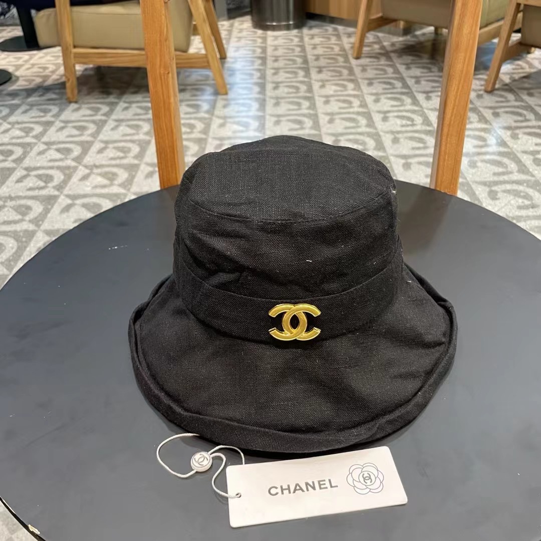 NO:361025,【CHANEL Chanel】New small fragrance style spliced ​​sunshade large edge fisherman hat, unique design ~ retro literary hat straw hat fisherman hat baseball hat, hat, chanel, chanel, espadrilles, hats【CHANEL香奈儿】新款小香风拼接遮阳大沿渔夫帽,独特设计～复古文艺的一款帽子草帽渔夫帽棒球帽,帽子,chanel,chanel,espadrilles,hats,hat