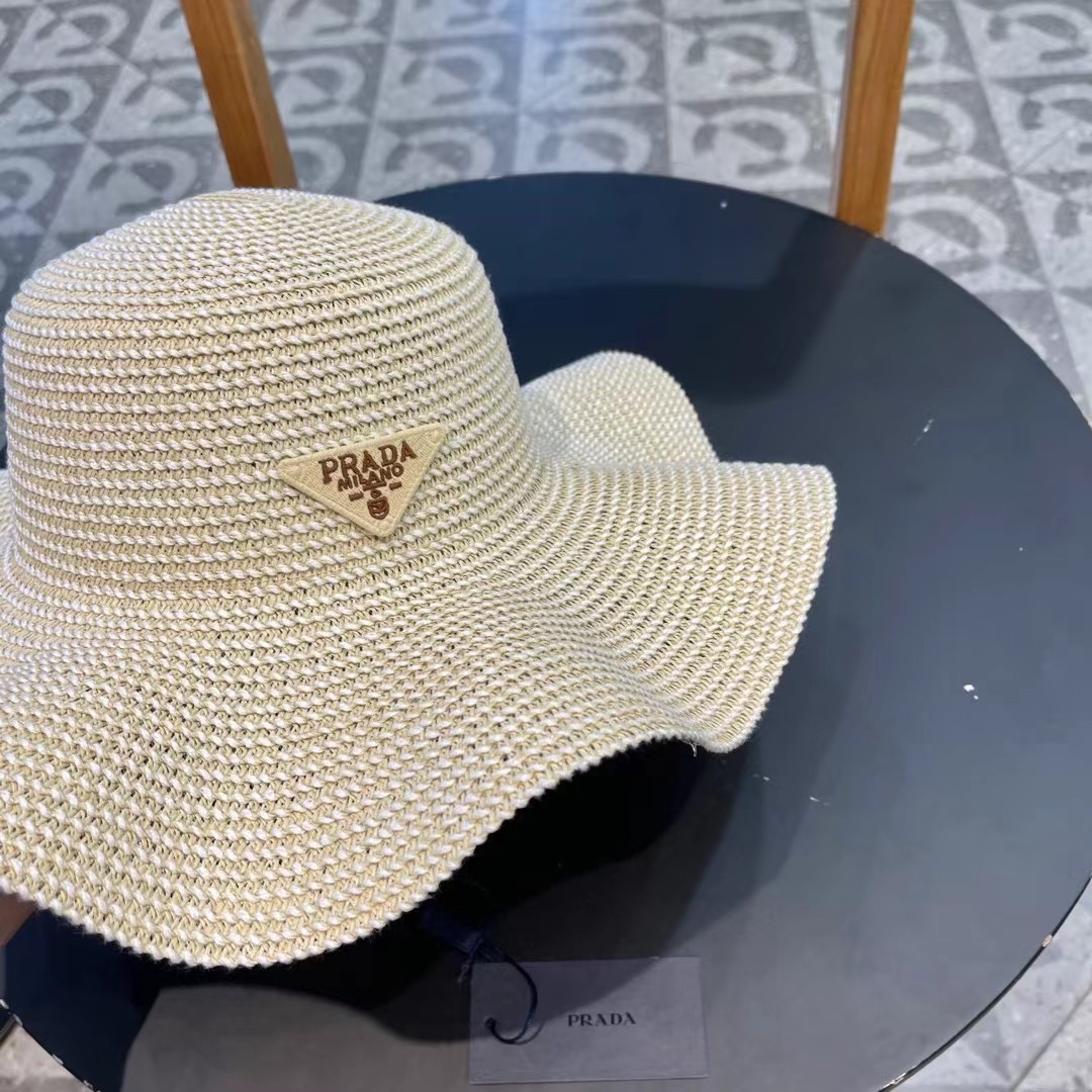   PRADA普拉达荷叶草帽， 重工设计简约百搭款，头围57cm