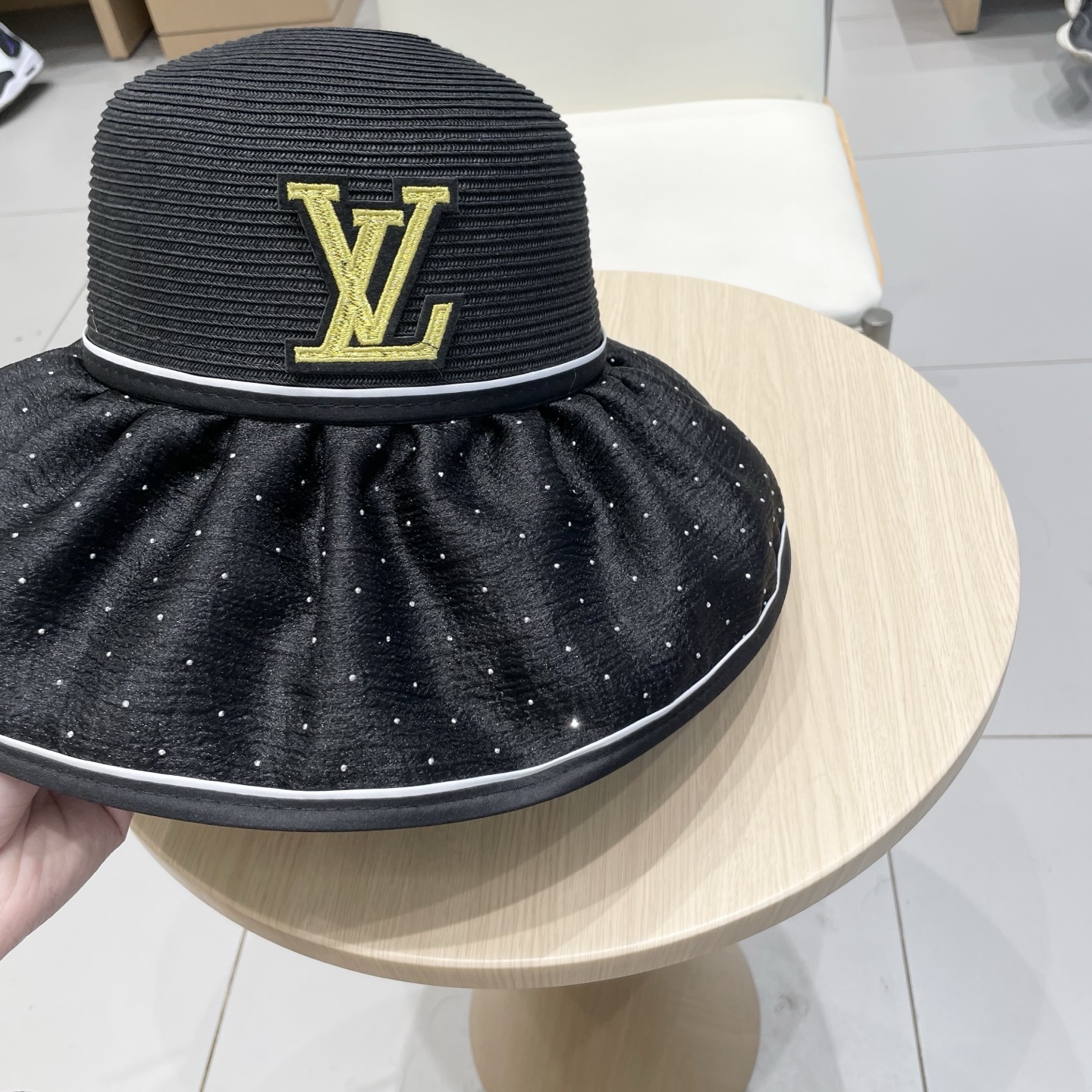🧢路易威登棒球帽 LouisVuitton😍2025时尚新款透气防晒夏季遮阳帽女韩版防紫外线大檐高品质渔