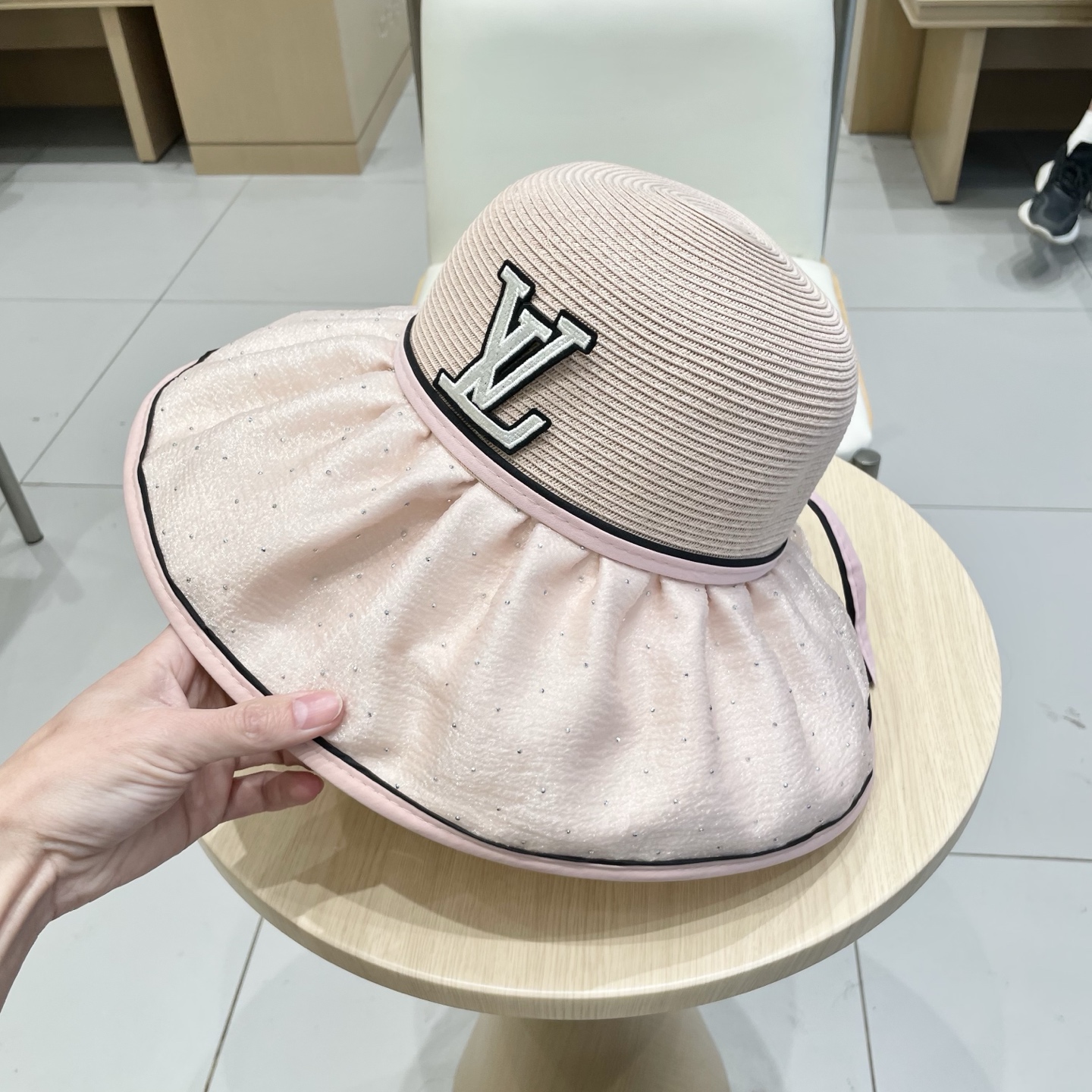 🧢路易威登棒球帽 LouisVuitton😍2025时尚新款透气防晒夏季遮阳帽女韩版防紫外线大檐高品质渔