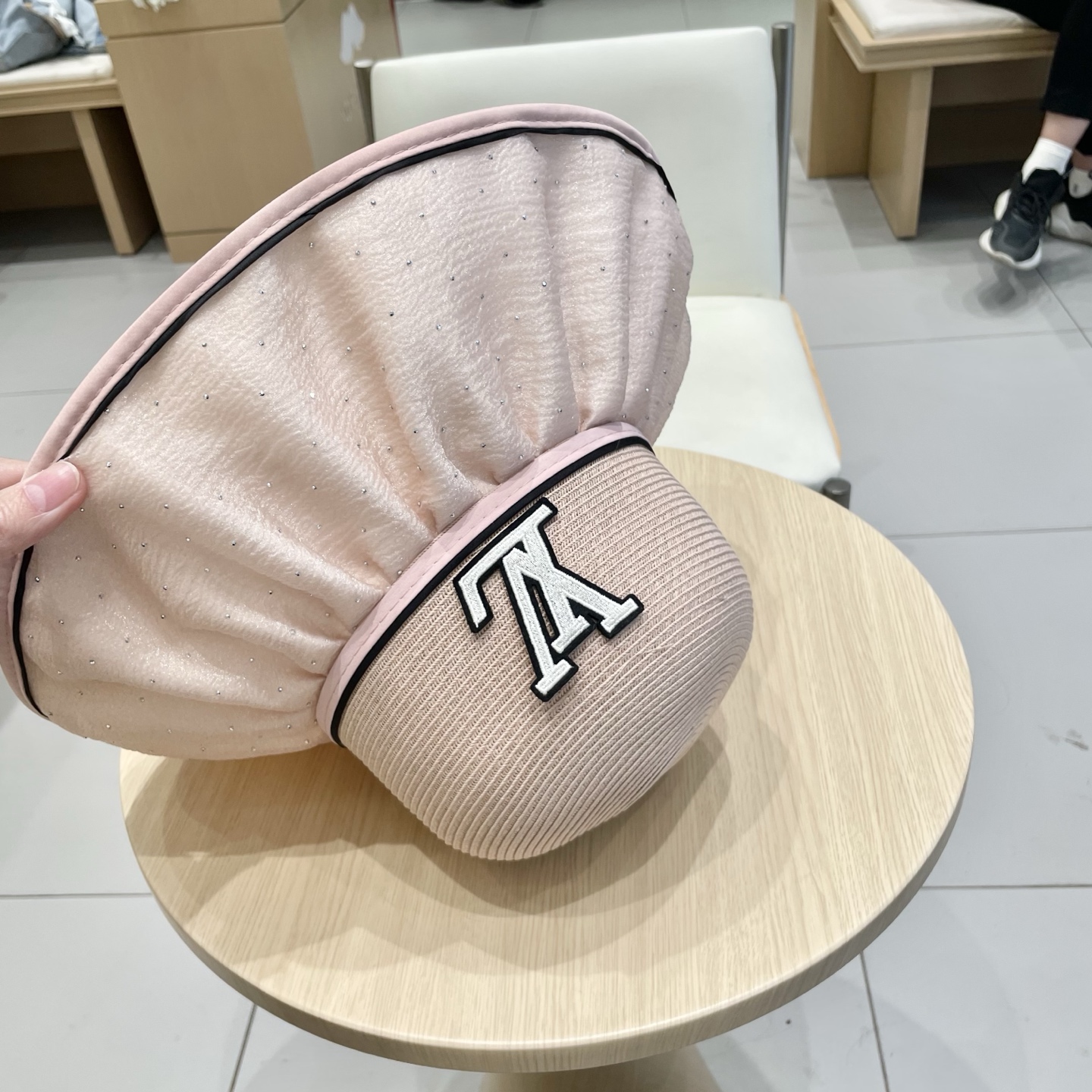 🧢路易威登棒球帽 LouisVuitton😍2025时尚新款透气防晒夏季遮阳帽女韩版防紫外线大檐高品质渔