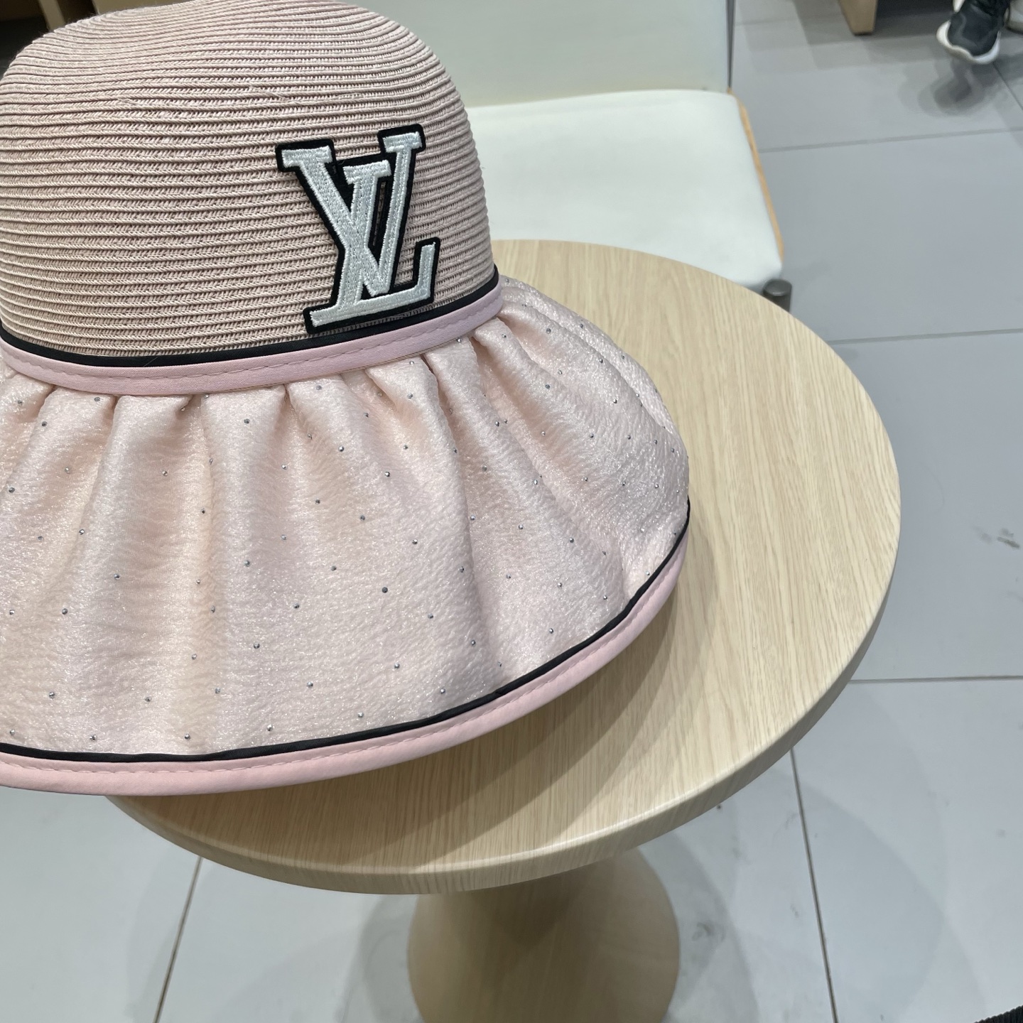 🧢路易威登棒球帽 LouisVuitton😍2025时尚新款透气防晒夏季遮阳帽女韩版防紫外线大檐高品质渔