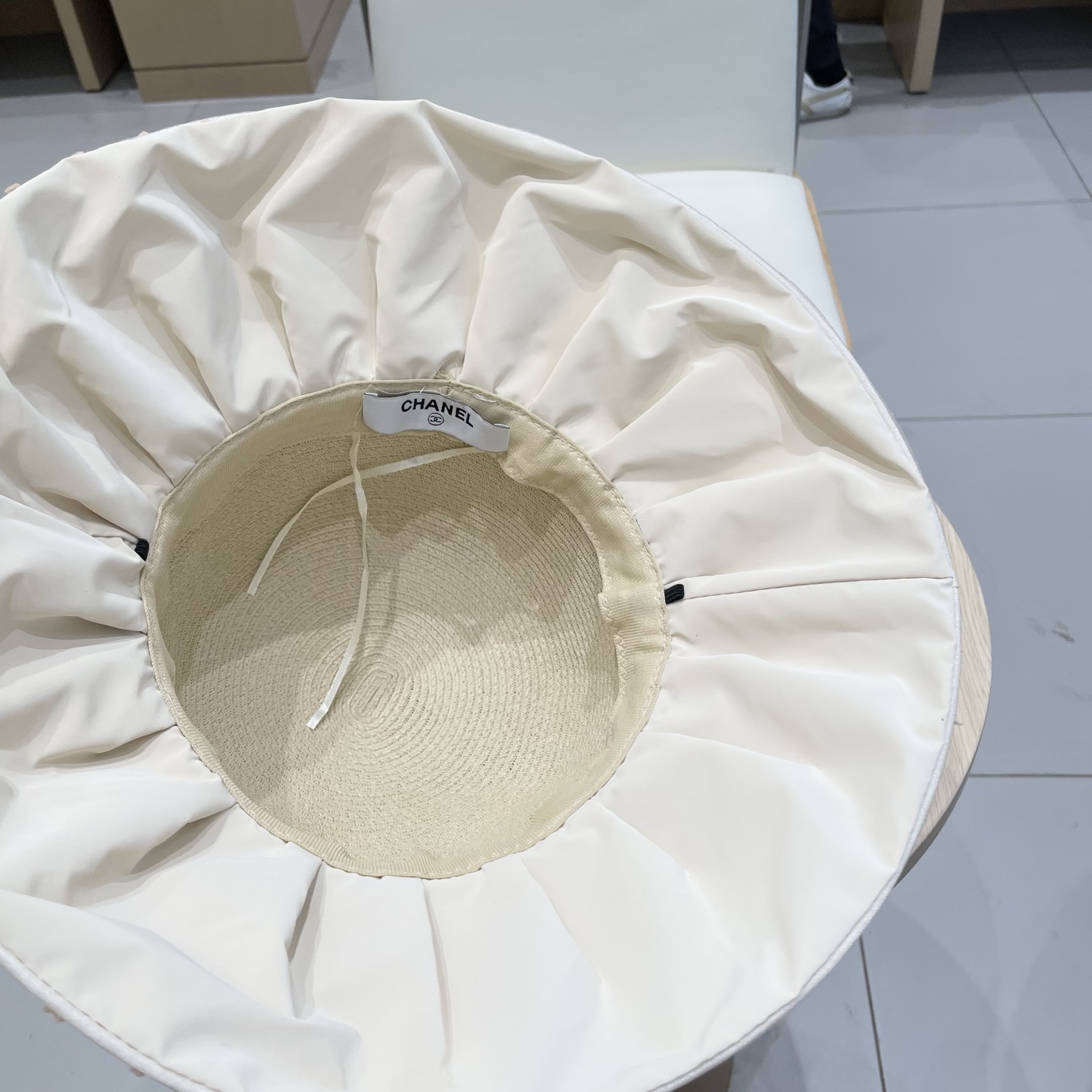  Chanel香奈儿夏季大檐显脸小优雅遮阳帽女时尚百搭蝴蝶结防晒帽海边出游渔夫帽