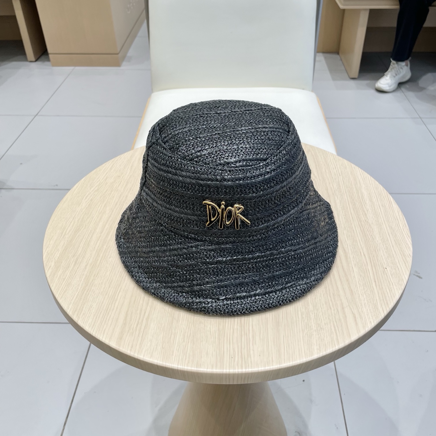  DIOR藤皮编渔夫帽洋气ins遮阳帽可折叠盆帽女士百搭帽子时尚