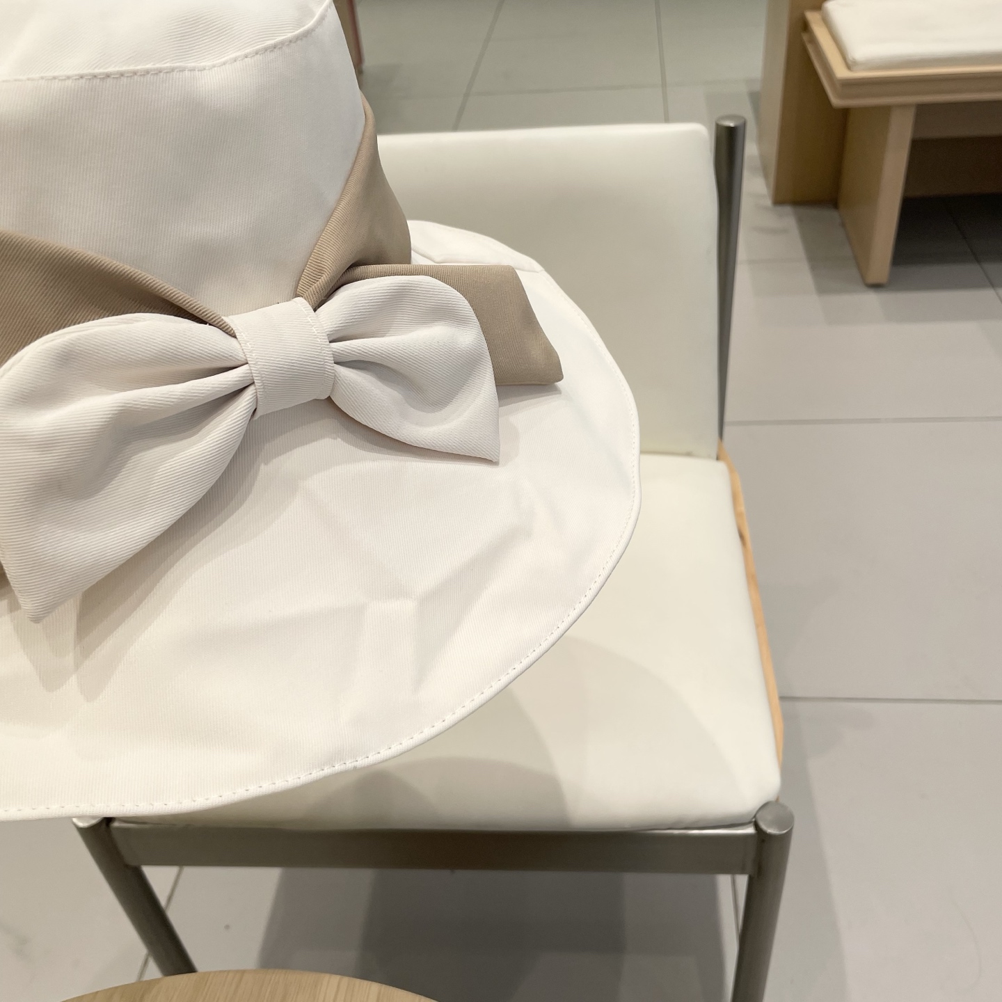  【巴宝莉BURBERRY渔夫帽女早春夏季时尚防晒帽大檐遮脸百搭休闲遮阳帽防紫外线帽子