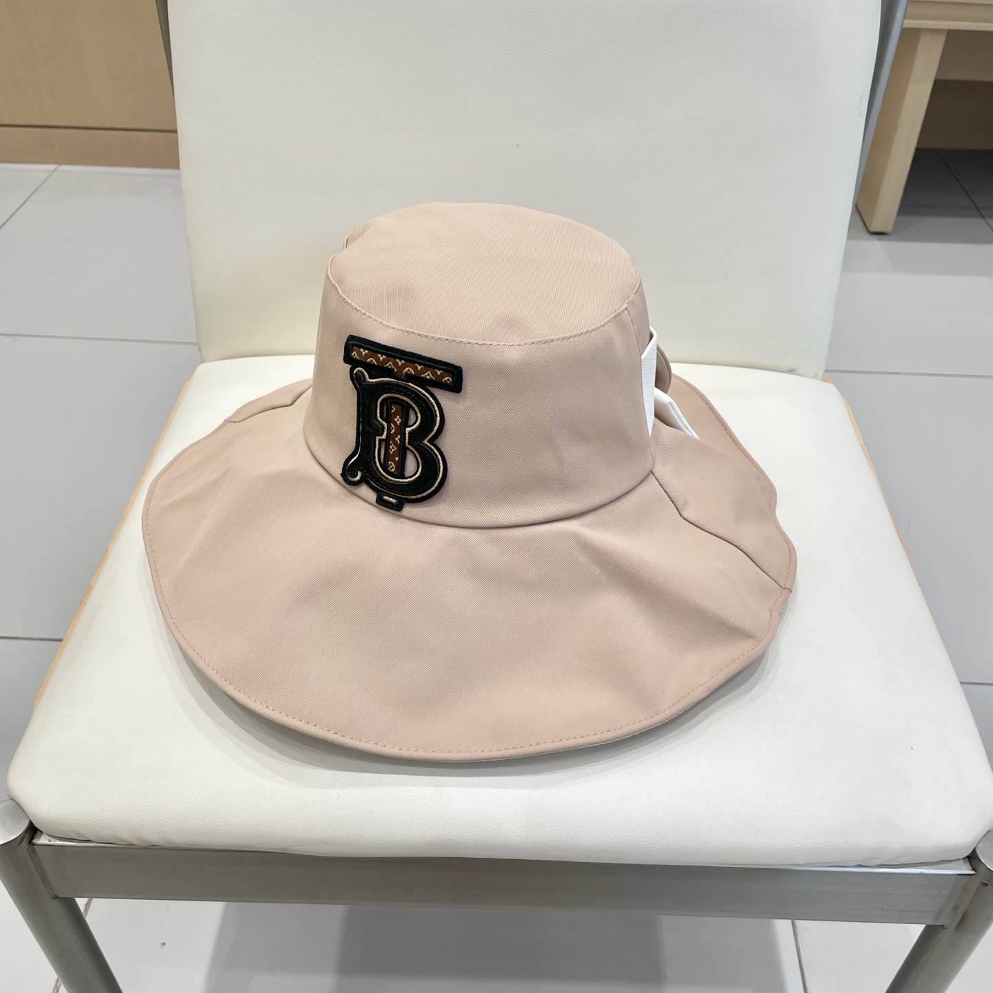  【巴宝莉BURBERRY渔夫帽女早春夏季时尚防晒帽大檐遮脸百搭休闲遮阳帽防紫外线帽子