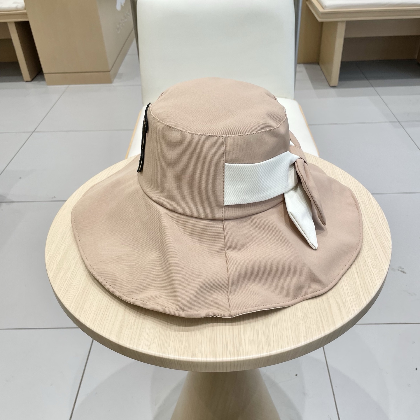  【巴宝莉BURBERRY渔夫帽女早春夏季时尚防晒帽大檐遮脸百搭休闲遮阳帽防紫外线帽子