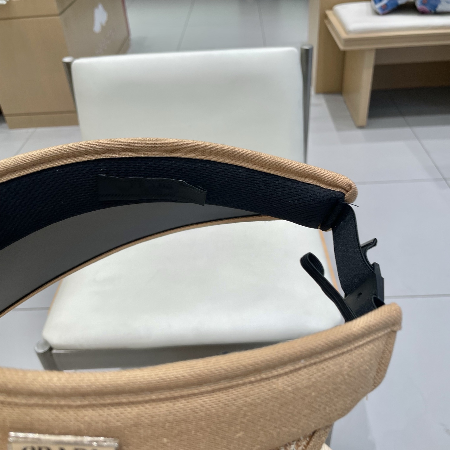  【PRADA普拉达】2025夏季新款拼色独家款遮阳帽空顶帽
男女百搭款～休闲出街神器