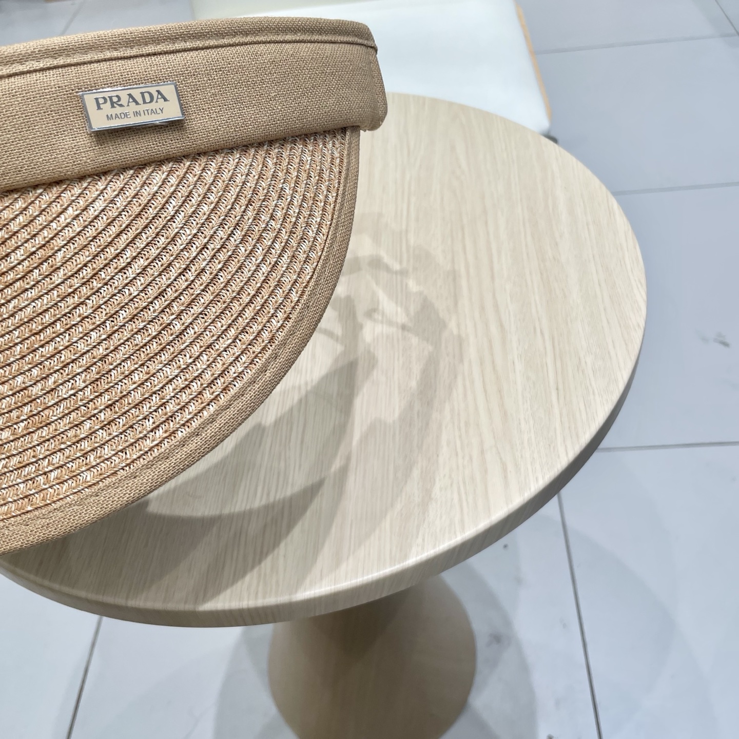  【PRADA普拉达】2025夏季新款拼色独家款遮阳帽空顶帽
男女百搭款～休闲出街神器