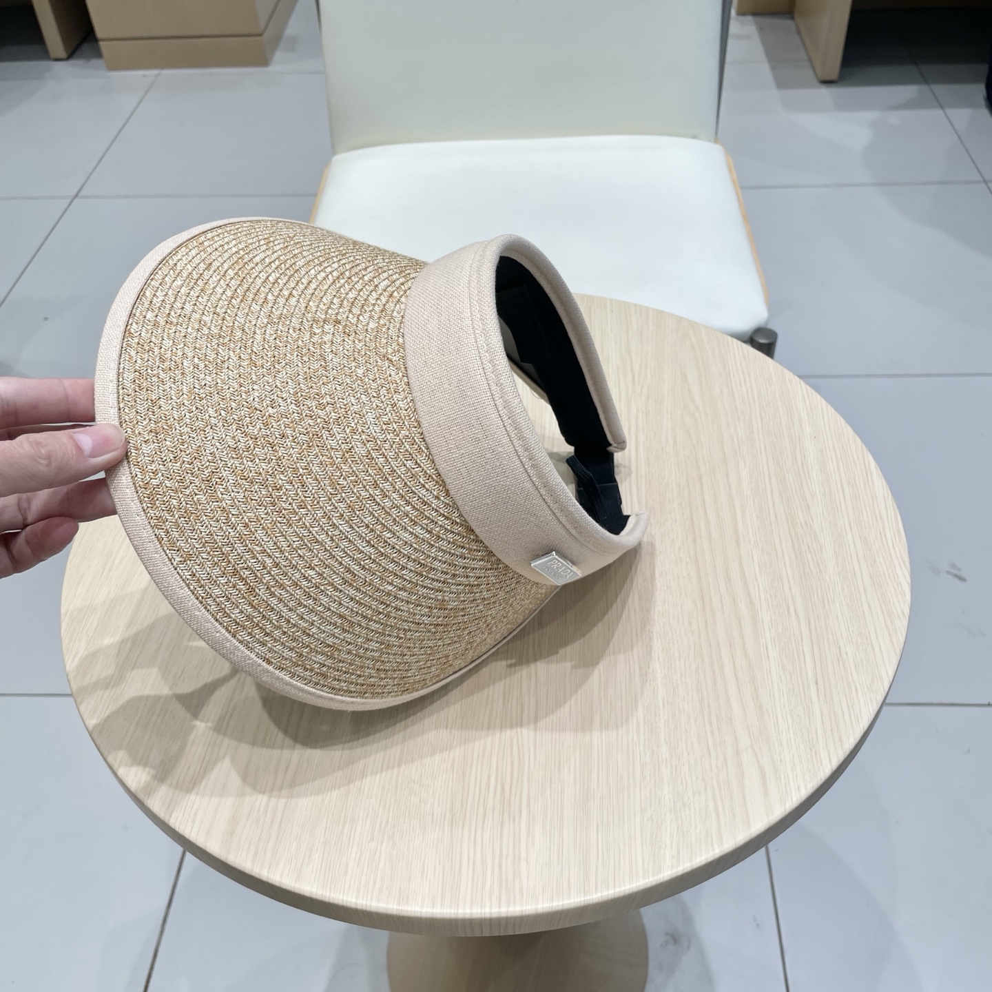  【PRADA普拉达】2025夏季新款拼色独家款遮阳帽空顶帽
男女百搭款～休闲出街神器