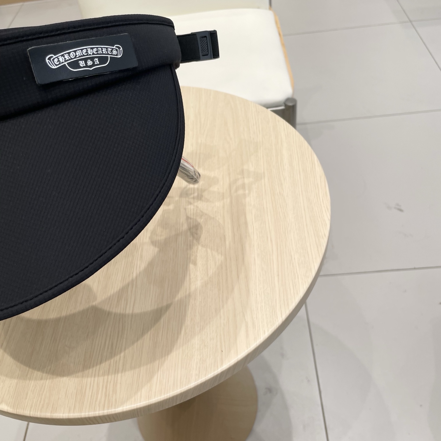  克罗心 遮阳帽🎩
空顶设计，帽型自带时尚✨
休闲时尚风超级百搭，巨防嗮！太爱了💕