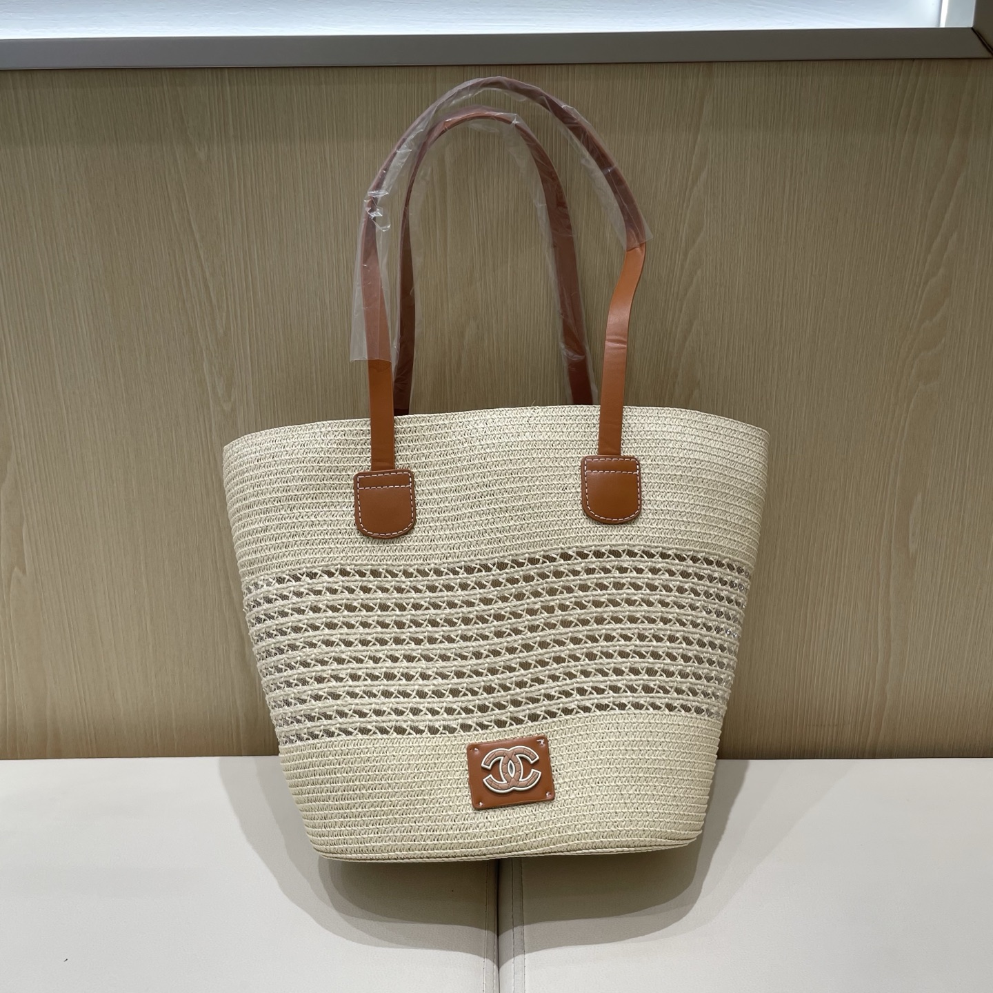 NO:222764,Chanel Chanel autumn and winter popular vacation style knitted big bag for women 2025 new fashion and versatile commuter straw woven bag underarm bag 0cm lower width 23cm height 30cm hat straw hat fisherman hat baseball hat knit hat, hat, chanel, chanel, espadrilles, espadrilles, hats19860909Chanel香奈儿秋冬流行度假风编织大包包女士2025新款时尚百搭通勤草编包腋下包0cm 下宽23cm高度30cm帽子草帽渔夫帽棒球帽针织帽,帽子,chanel,chanel,espadrilles,espadrilles,hats,hat