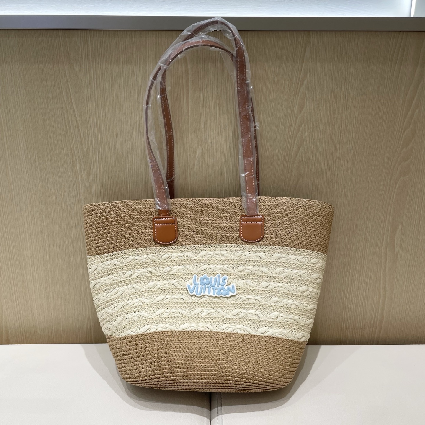 NO:222776,Louis Vuitton baseball cap Louis Vuitton vacation style Lafite woven bag girls summer vacation style large capacity tote bag internet celebrity shoulder bag hat straw hat fisherman hat baseball cap knit hat, hat, louis vuitton, louis vuitton, espadrilles, espadrilles, totes, shoulder bags, hats19860909路易威登棒球帽 LouisVuitton度假风拉菲草编织包包女生夏季度假风大容量托特包网红单肩包帽子草帽渔夫帽棒球帽针织帽,帽子,louis vuitton,louis vuitton,espadrilles,espadrilles,totes,shoulder bags,hats,hat