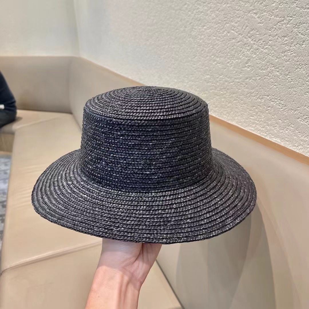 Fashion Highlights: Parisian Balenciaga, New Wheat Wedge, Red-Hot Caps, Singles Stand Out - 图片 9