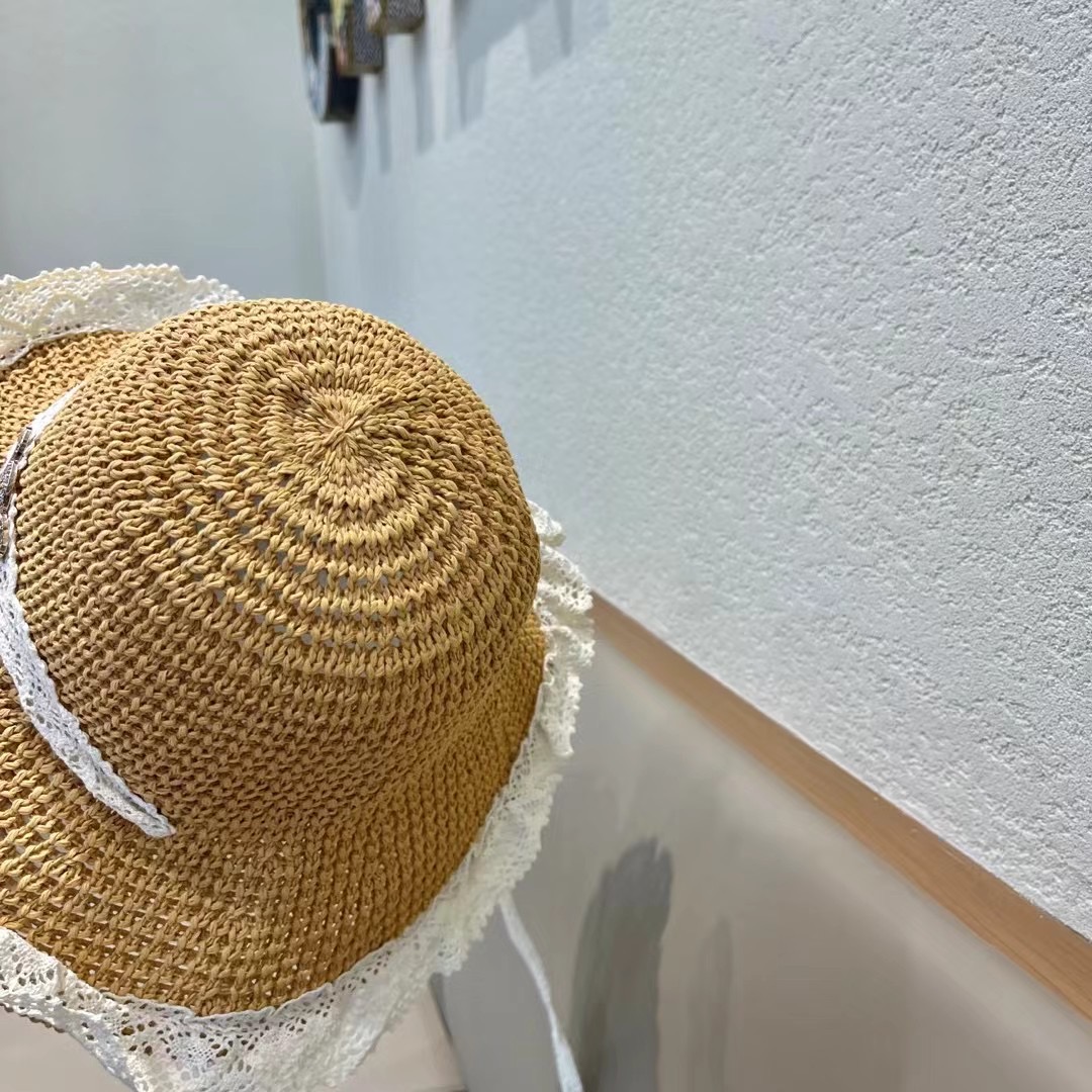  赛琳 Celine草编透气蕾丝系带渔夫帽女夏季百搭户外海边沙滩帽大檐甜美遮阳帽