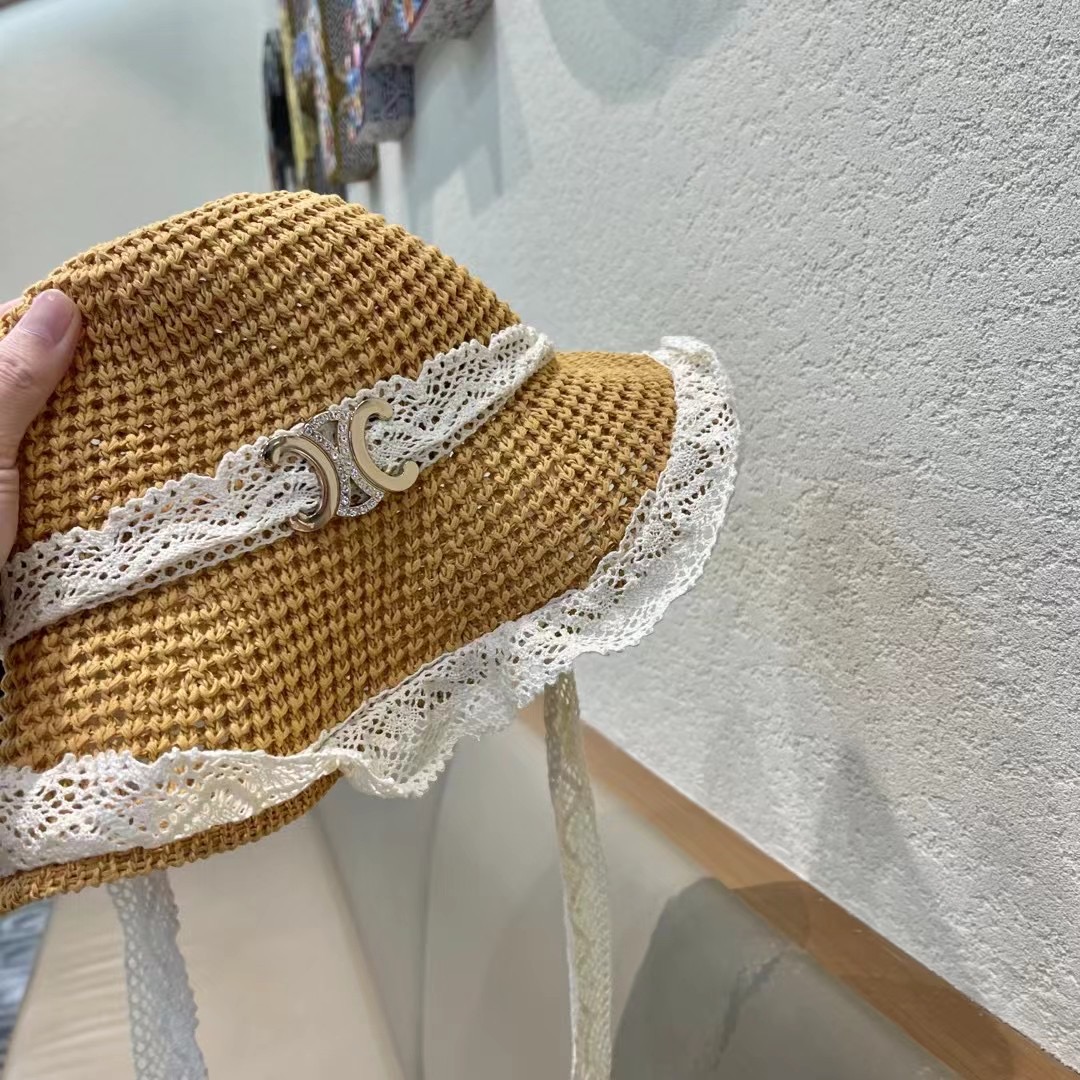  赛琳 Celine草编透气蕾丝系带渔夫帽女夏季百搭户外海边沙滩帽大檐甜美遮阳帽