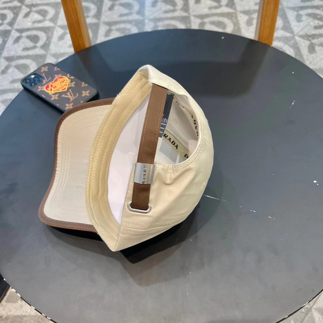  Prada普拉达 早春新款大牌款棒球帽，经典款男女通用