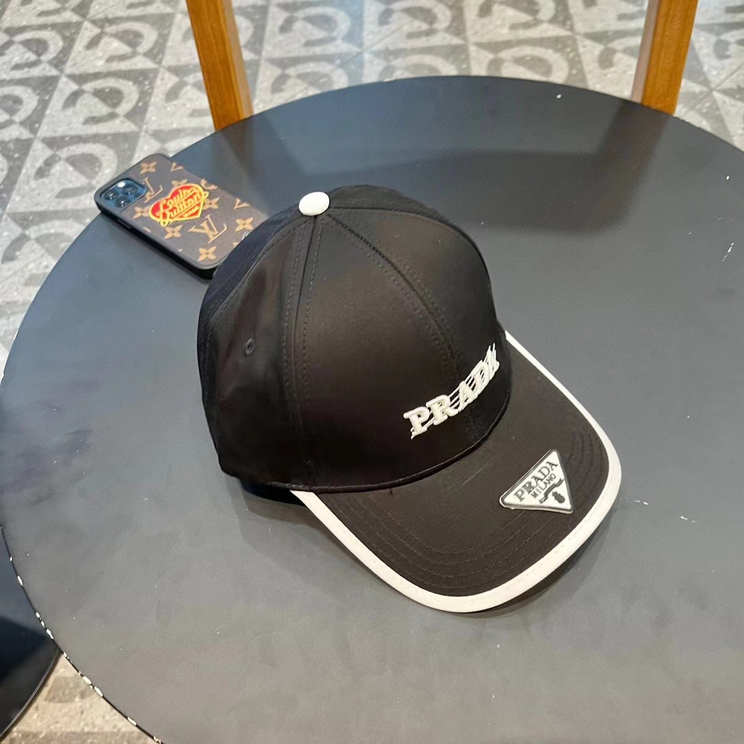  Prada普拉达 早春新款大牌款棒球帽，经典款男女通用