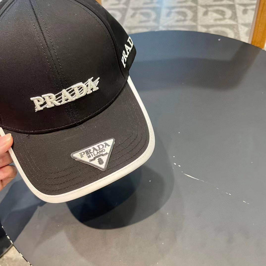  Prada普拉达 早春新款大牌款棒球帽，经典款男女通用