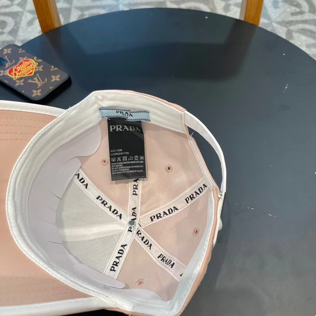  Prada普拉达 早春新款大牌款棒球帽，经典款男女通用