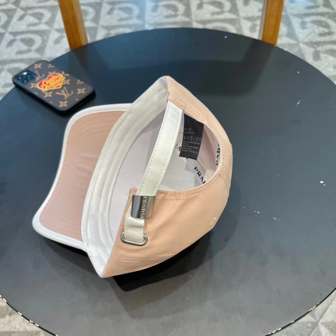  Prada普拉达 早春新款大牌款棒球帽，经典款男女通用