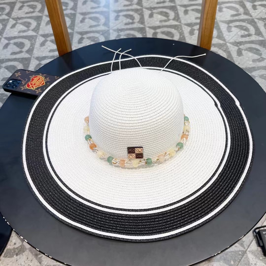 NO:226782,[Loewe] New small fragrance vacation style dome color-blocked straw hat, a must-have for travel, super easy to match, buy it now!  Hat straw hat fisherman hat baseball hat, hat, loewe, loewe, espadrilles, hats19860909【Loewe罗意威】新款小香度假风圆顶拼色草帽,旅行必备,超好搭配,赶紧入手！帽子草帽渔夫帽棒球帽,帽子,loewe,loewe,espadrilles,hats,hat