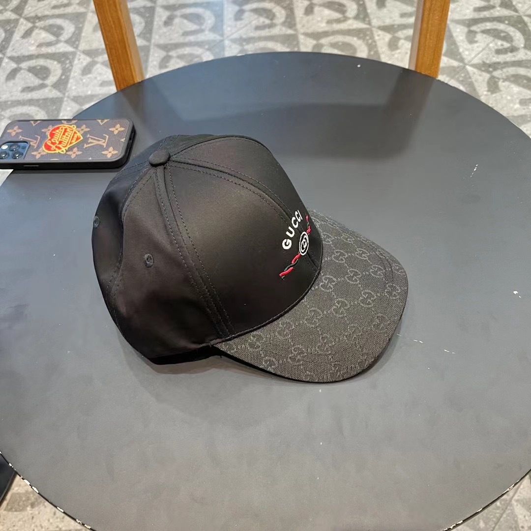   Gucci(古奇)新款原单棒球帽，Loved系列，11开模订制，重工刺绣，细节可媲美专柜，原版帆布料
