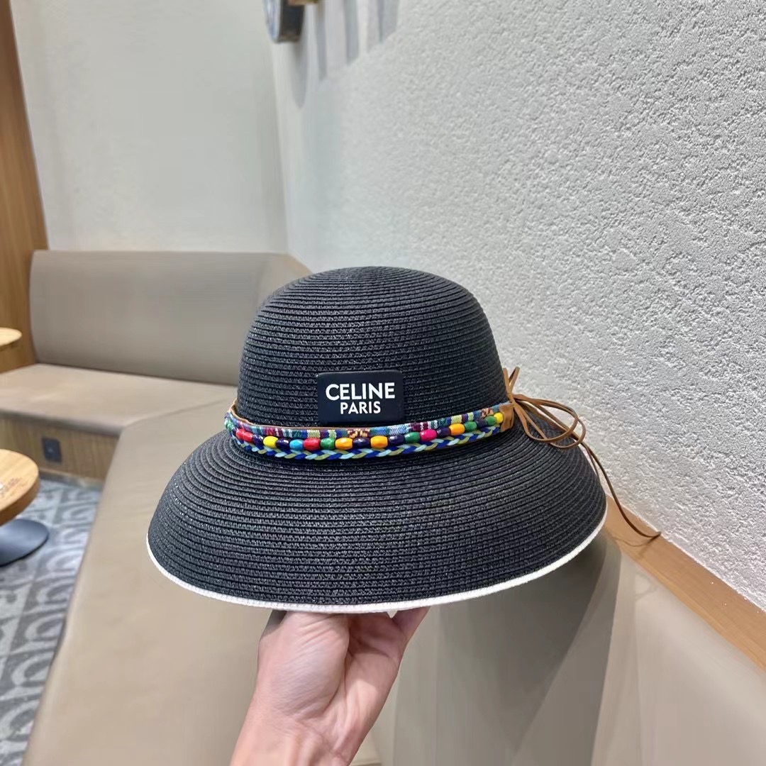 New Sungrass Caps and Beautiful Hats on the Street Shelves in 2024. - 图片 7