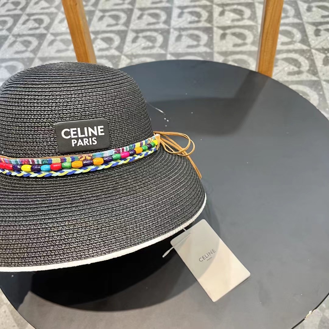 New Sungrass Caps and Beautiful Hats on the Street Shelves in 2024. - 图片 4