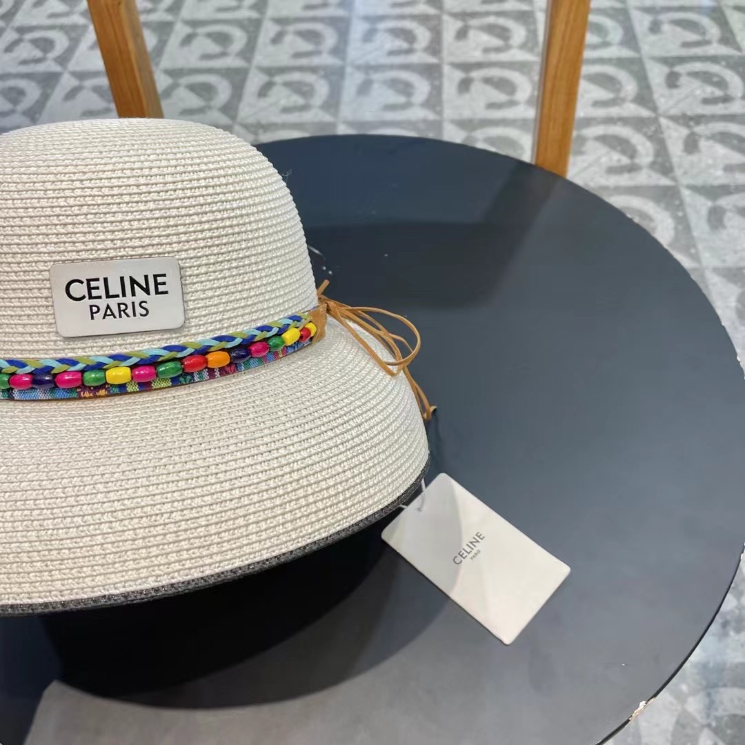 New Weed-Covered Sunglass Caps and Beautiful Hats on the Street Shelf - 图片 4