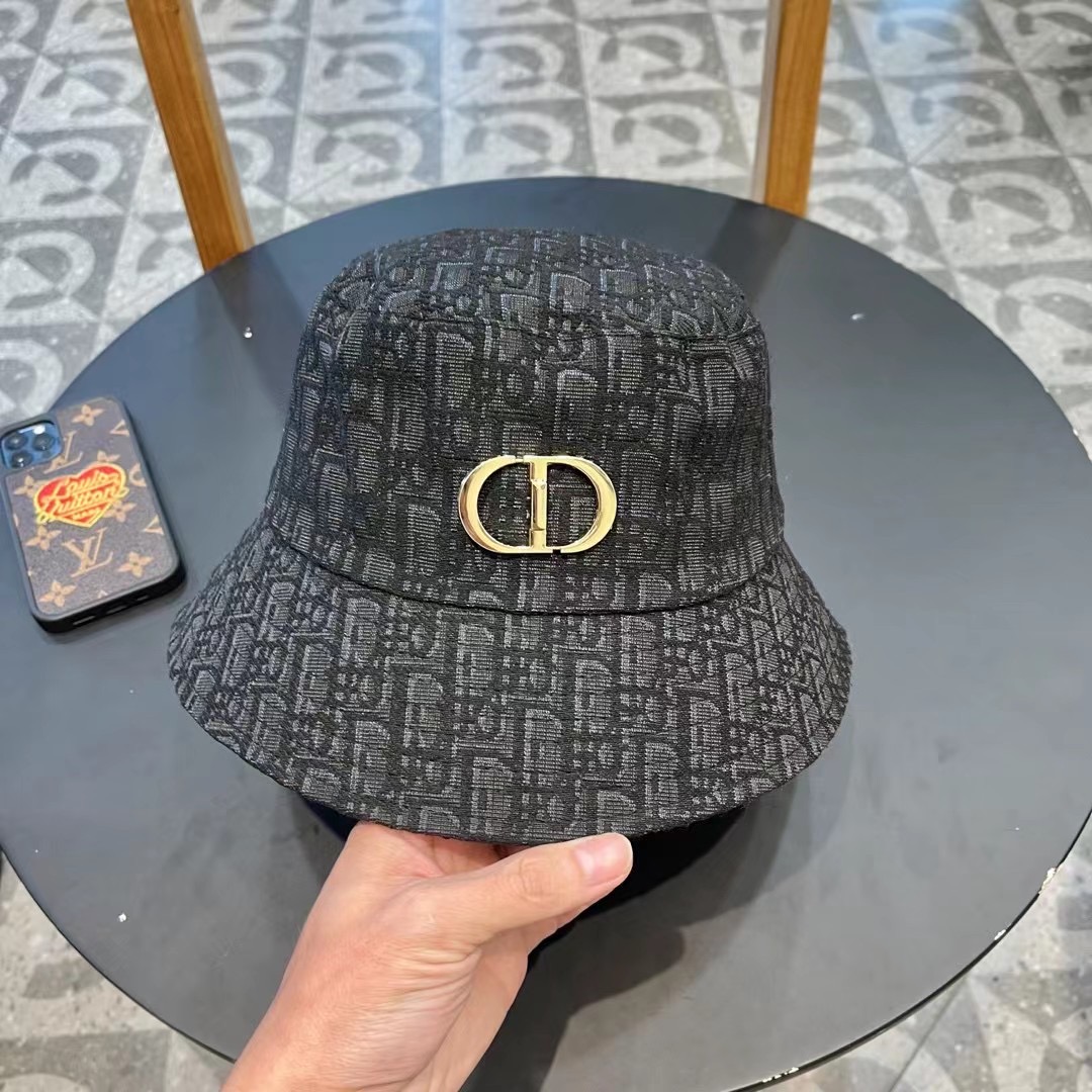 Dior(迪奥)新款原单渔夫帽， 精致純也格调很有感觉，很酷很时尚，专柜断货热门，质量超赞