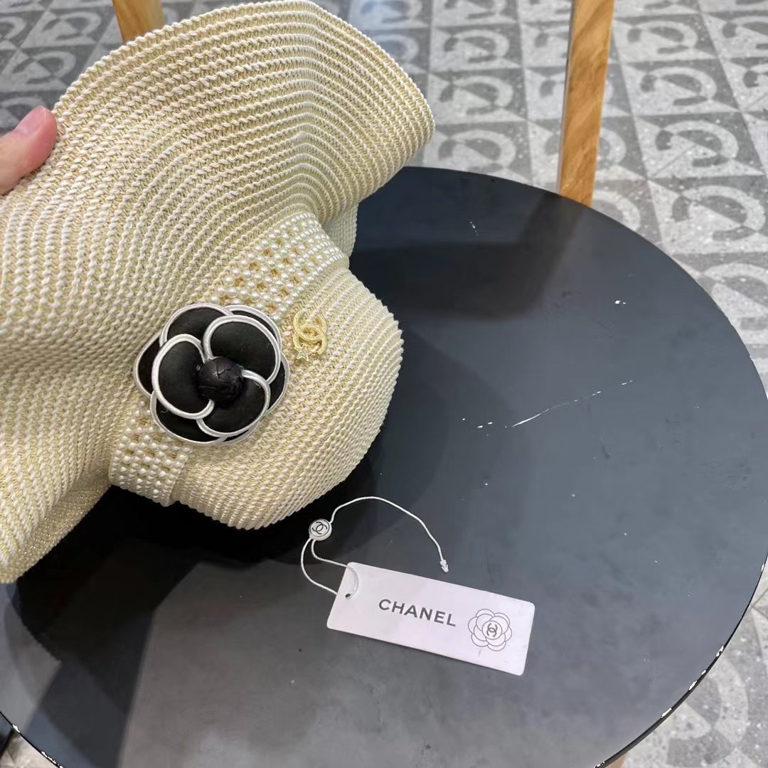 【CHANEL香奈儿】2026新款小香风草编度假风盆帽草帽，大牌风～出街旅行单品
