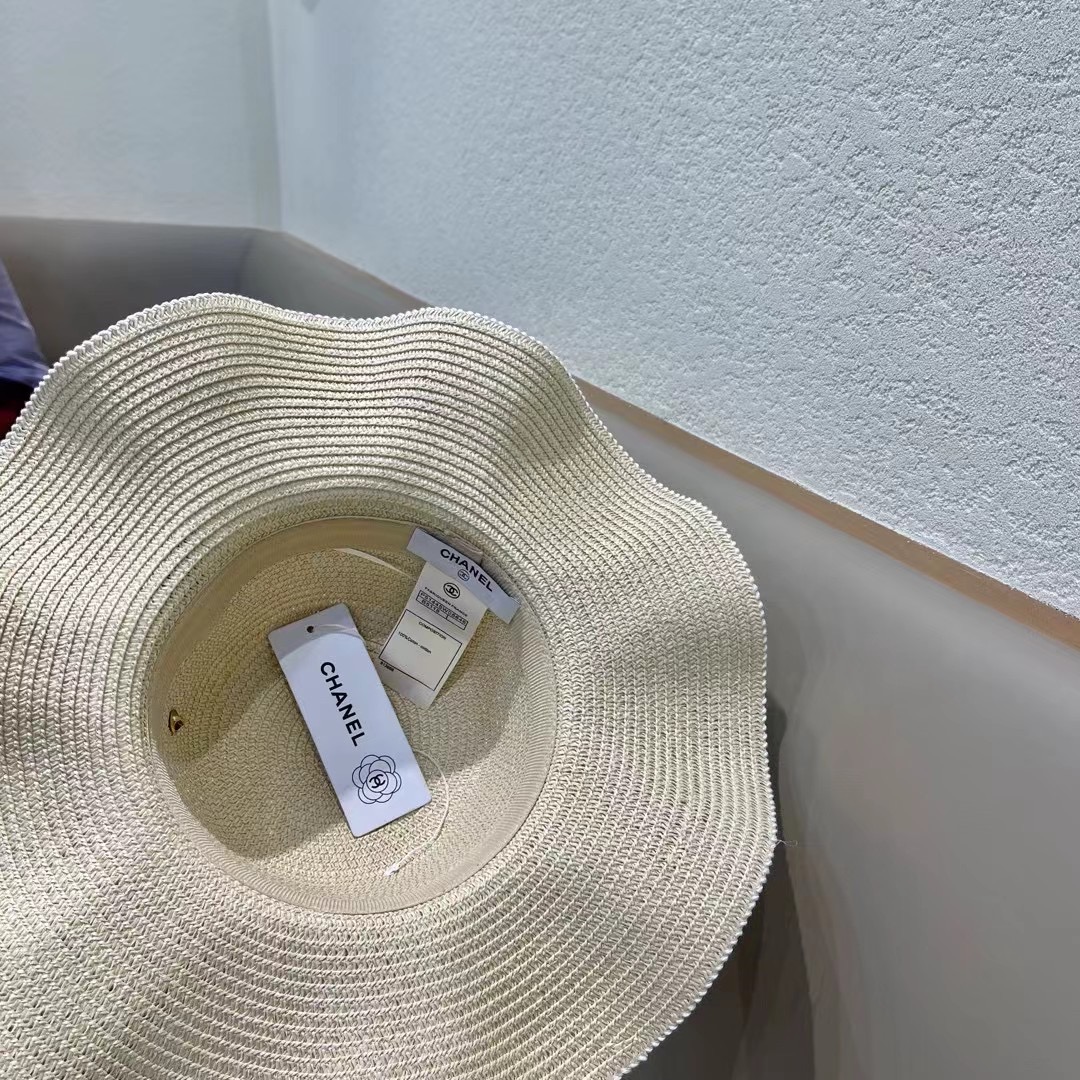 【CHANEL香奈儿】2026新款小香风草编度假风盆帽草帽，大牌风～出街旅行单品