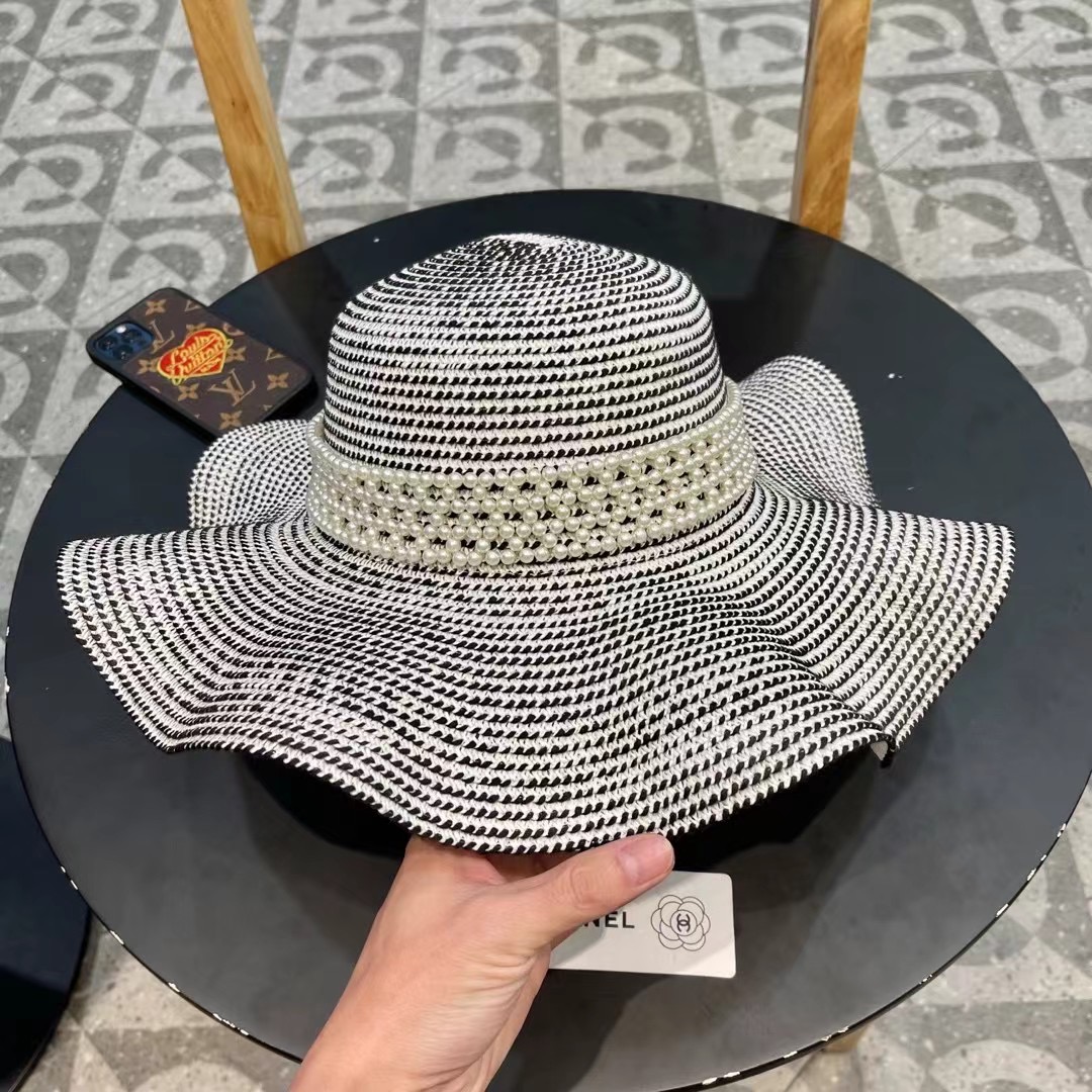 【CHANEL香奈儿】2026新款小香风草编度假风盆帽草帽，大牌风～出街旅行单品