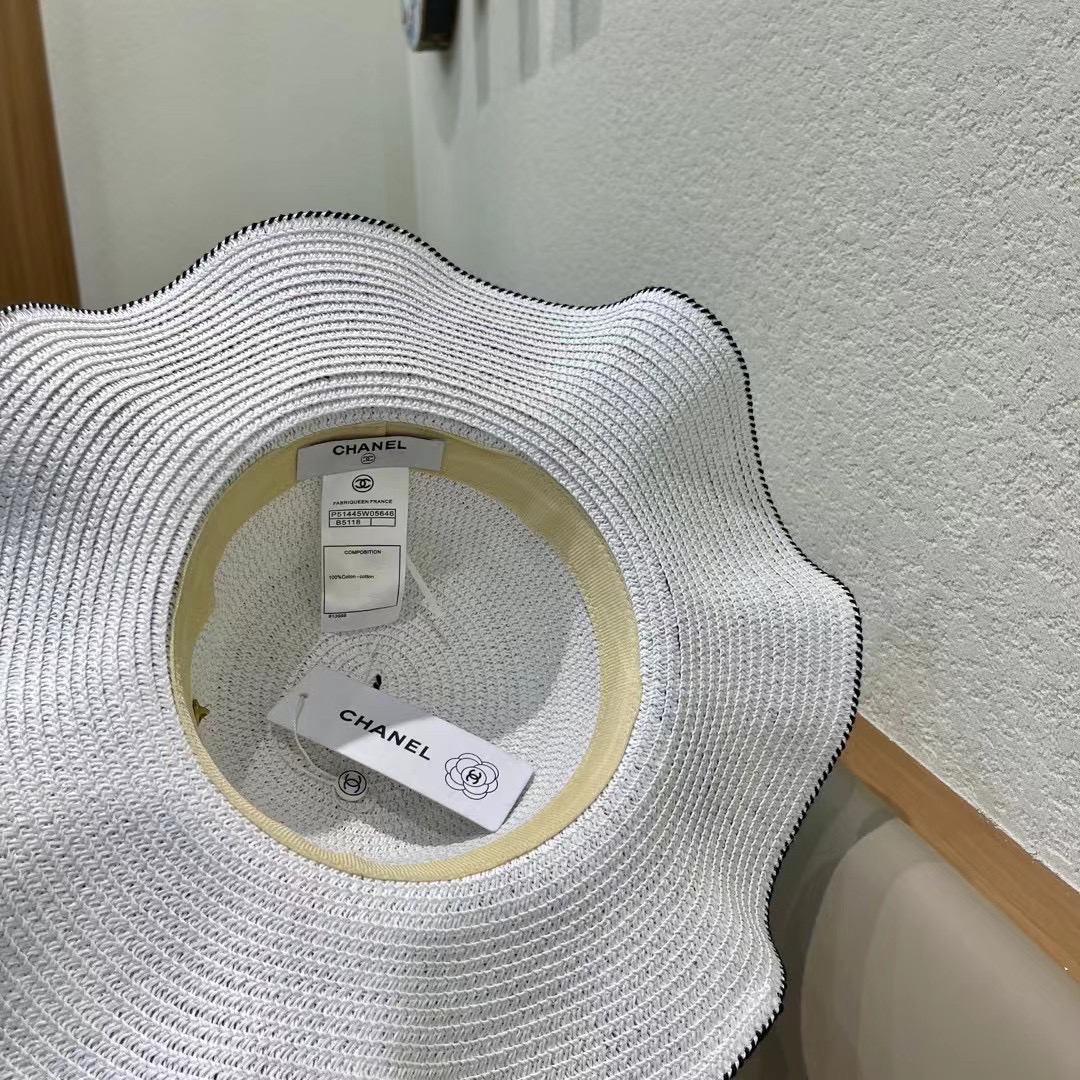 【CHANEL香奈儿】2026新款小香风草编度假风盆帽草帽，大牌风～出街旅行单品