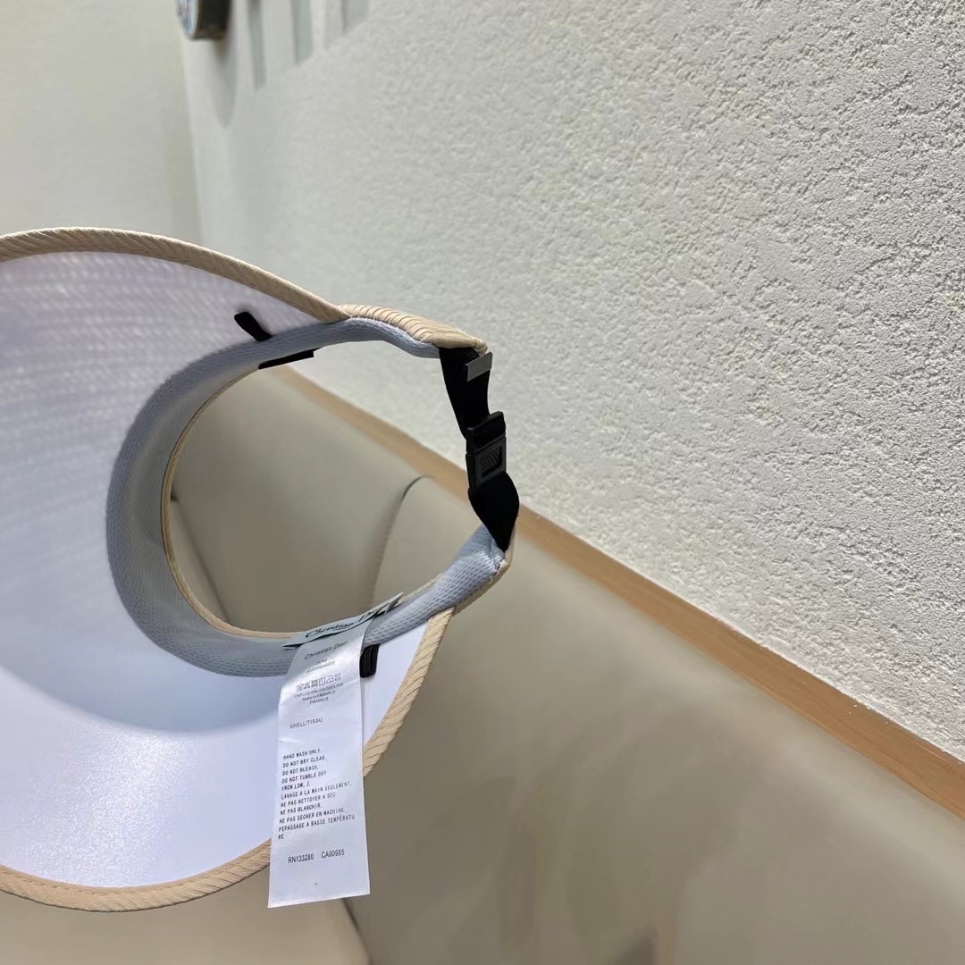 P116 DIO, A VERY FINELY DECORATED TOP HAT IN SPRING AND SUMMER. THE FAIRIES MUST HAVE HANDS - 图片 8