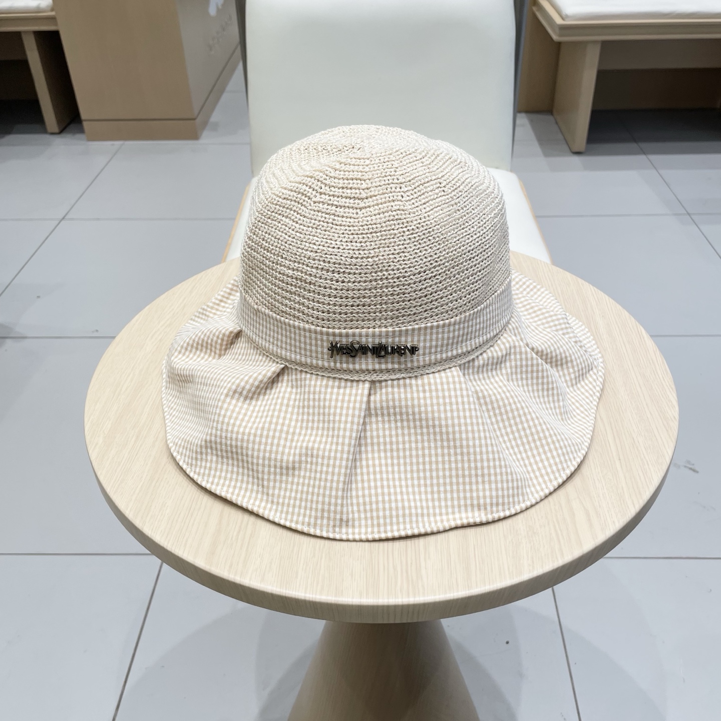 St. Lorang’s Fisherman’s Hat: Stylish Sun Protection for Summer Outings