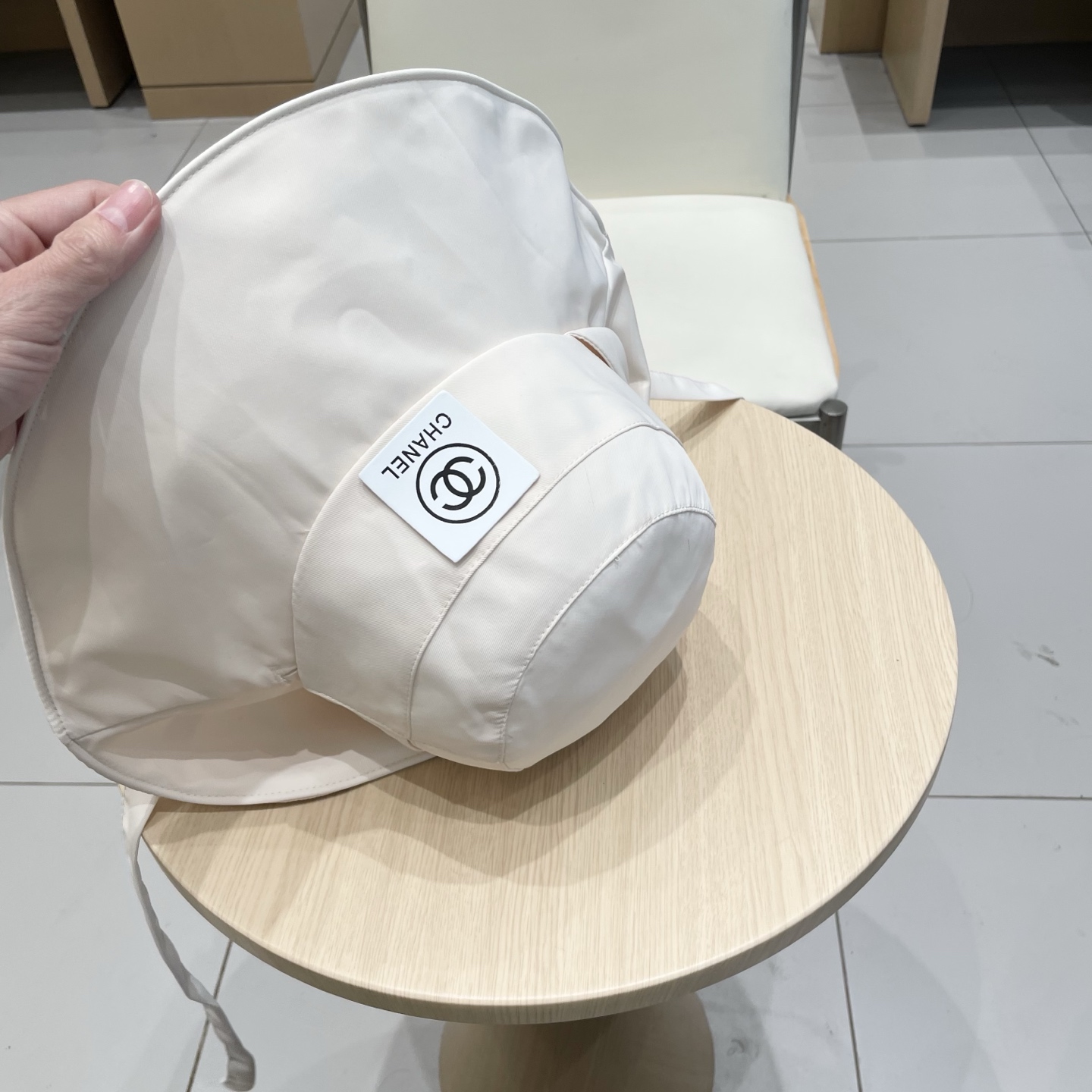 Chanel大帽檐防晒帽女夏季2025新款渔夫帽防紫外线遮阳帽骑车空顶太阳帽