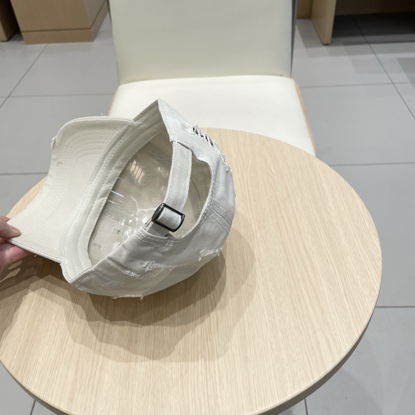 YSL Saint Roland Leisure Cap with Korean Wind Embroidery - 图片 7