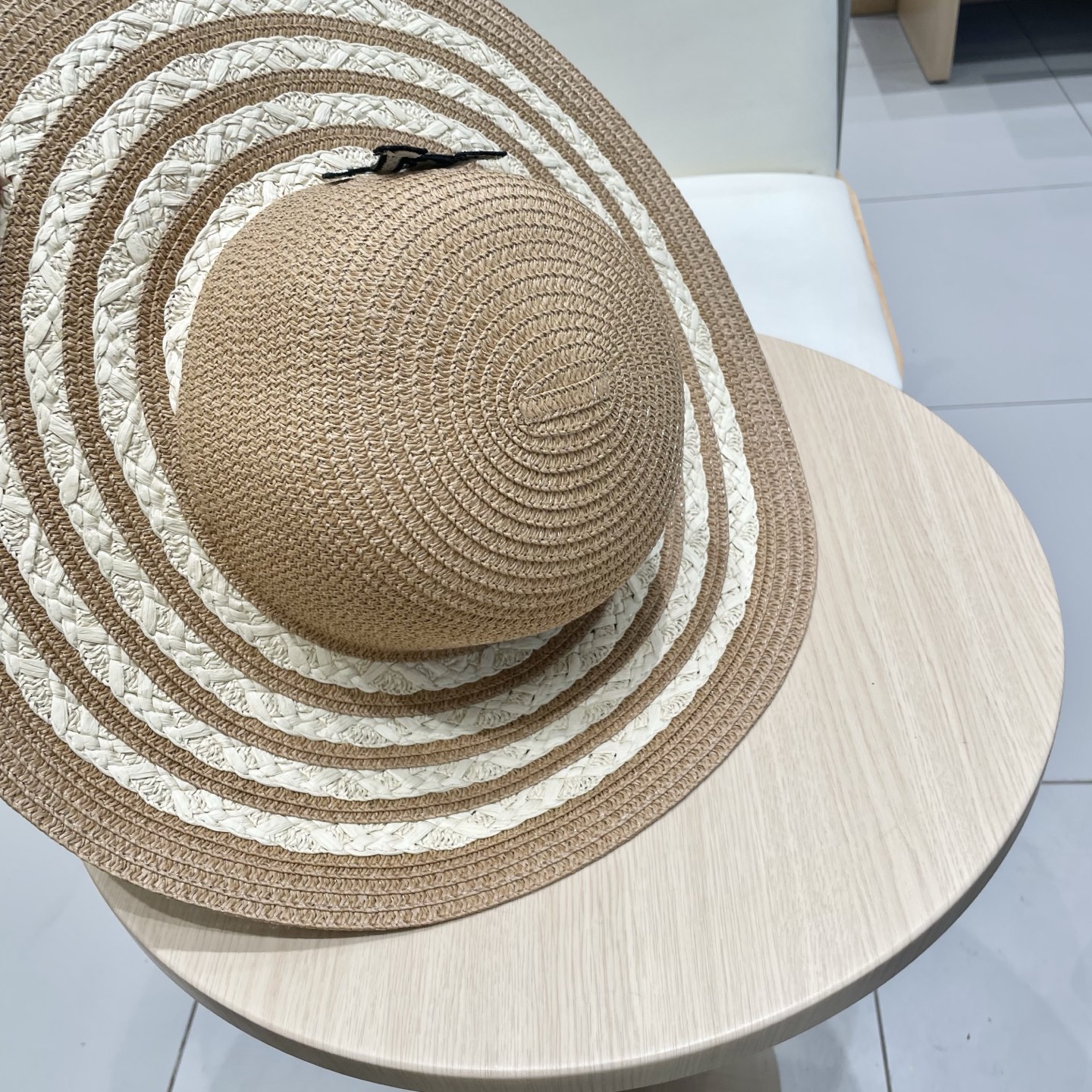  lv路易威登爆款草帽草编包户外旅游遮阳帽大帽檐