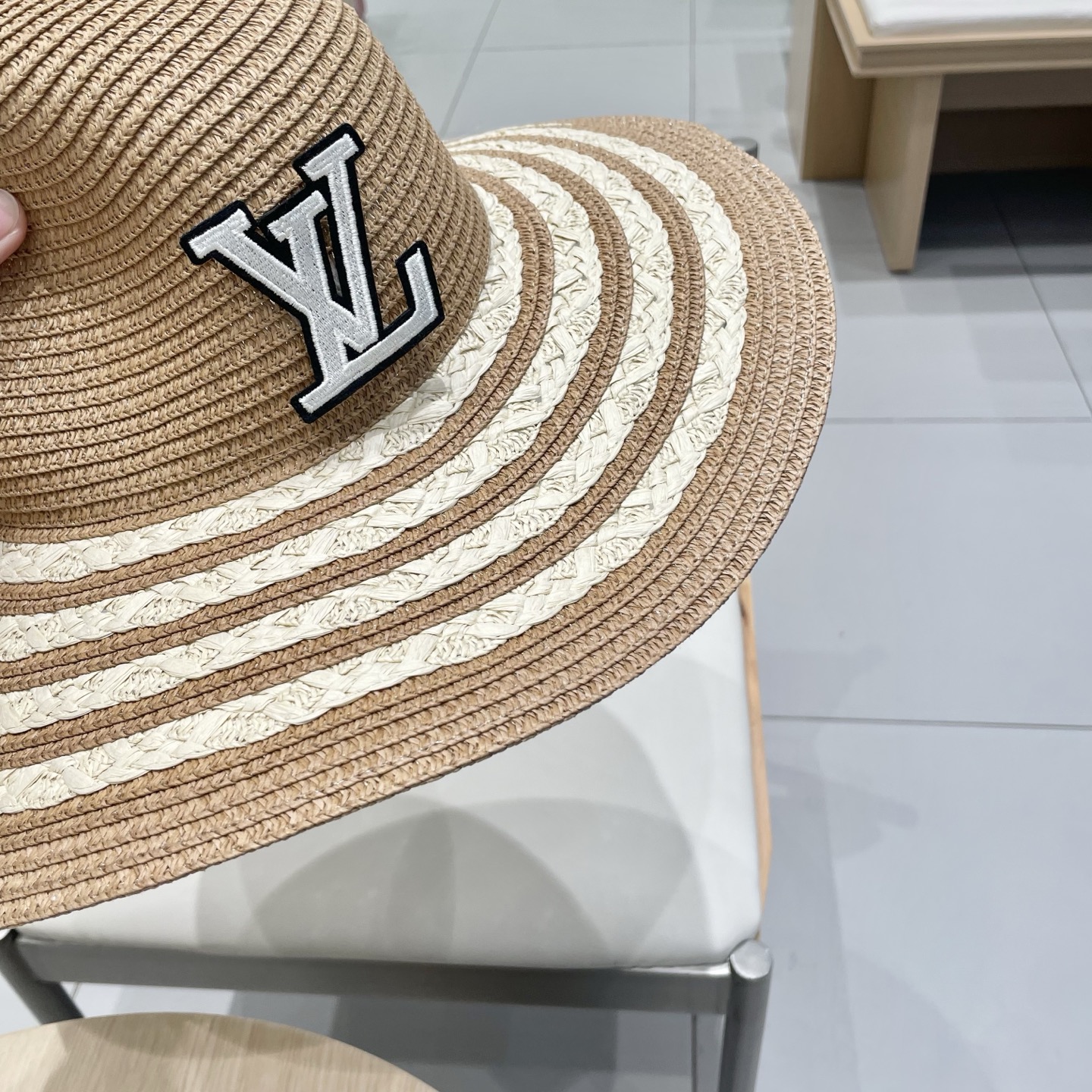  lv路易威登爆款草帽草编包户外旅游遮阳帽大帽檐