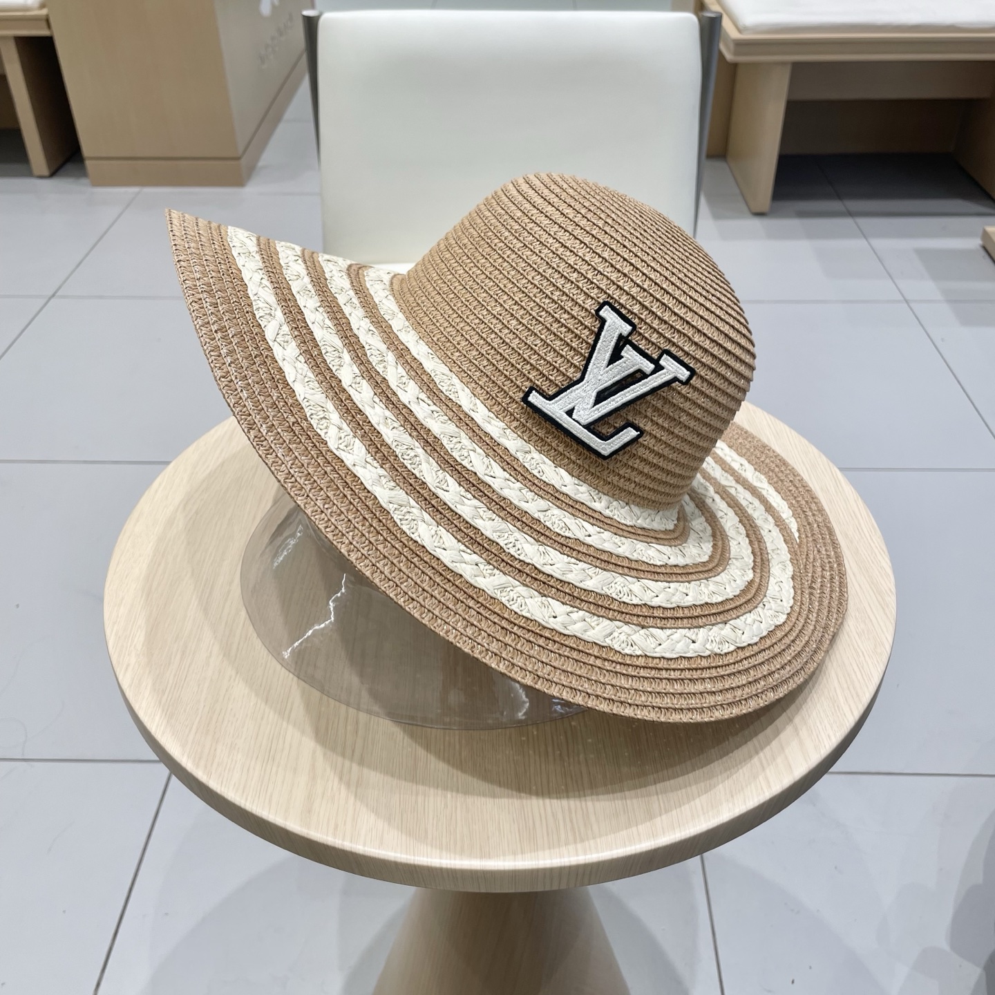  lv路易威登爆款草帽草编包户外旅游遮阳帽大帽檐