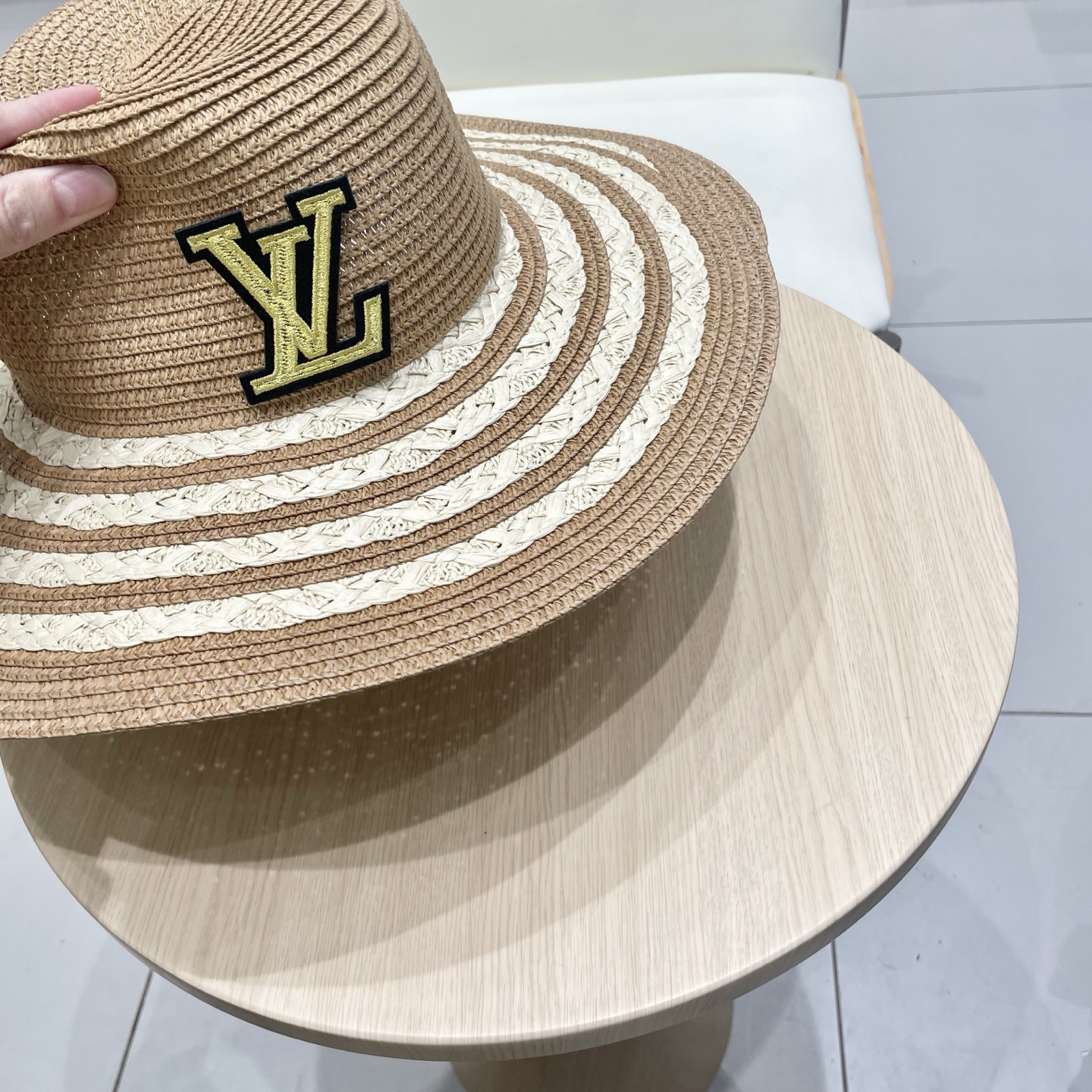  lv路易威登爆款草帽草编包户外旅游遮阳帽大帽檐显脸小