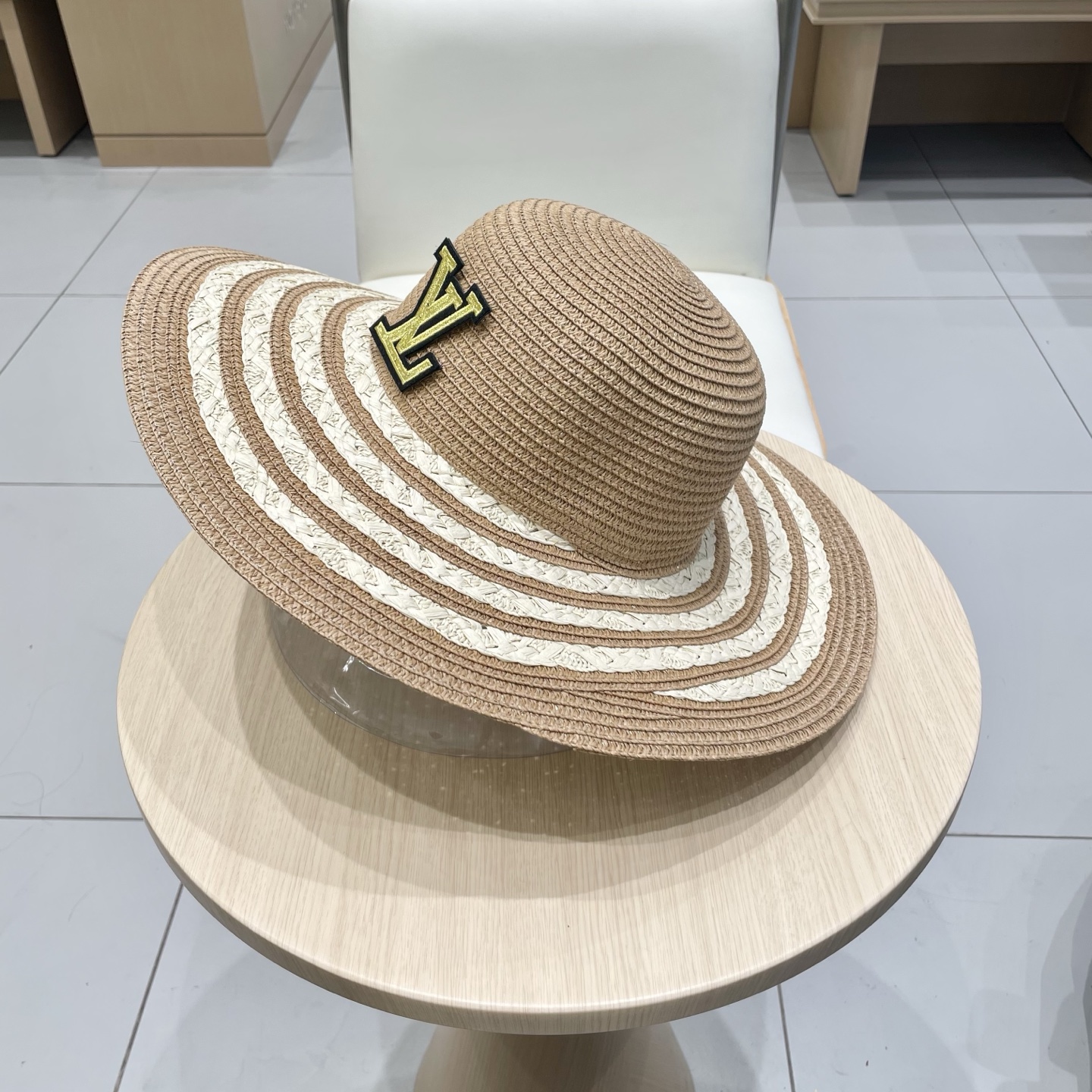  lv路易威登爆款草帽草编包户外旅游遮阳帽大帽檐显脸小