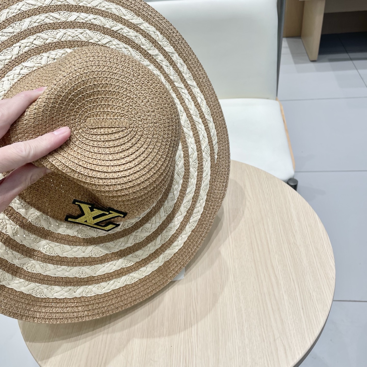  lv路易威登爆款草帽草编包户外旅游遮阳帽大帽檐显脸小