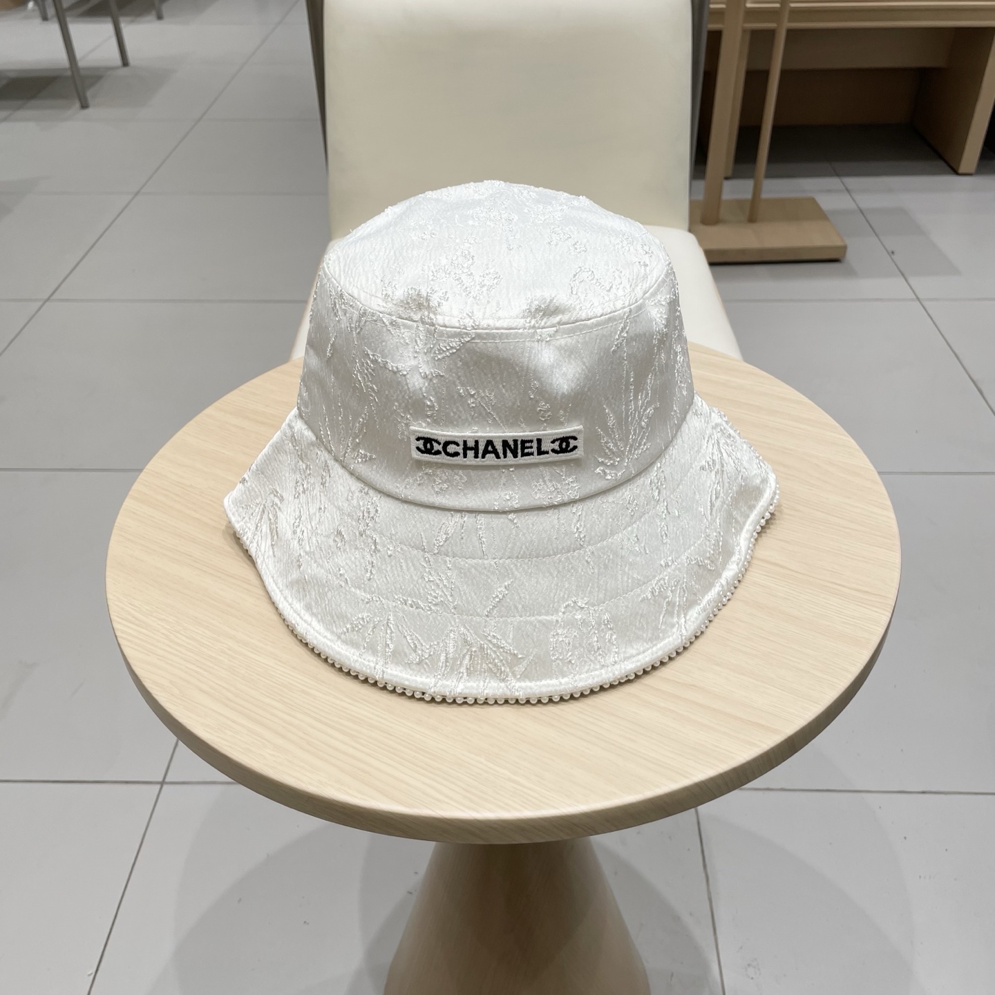 NO:226838,Chanel 2025 spring and summer new Japanese high-quality pearl jacquard fisherman hat for women casual travel sun protection sun protection small pot hat straw hat fisherman hat baseball hat, hat, chanel, espadrilles, hats19860909Chanel 2025春夏新款日系高品质珍珠提花渔夫帽女休闲出游防晒遮阳小盆帽帽子草帽渔夫帽棒球帽,帽子,chanel,espadrilles,hats,hat