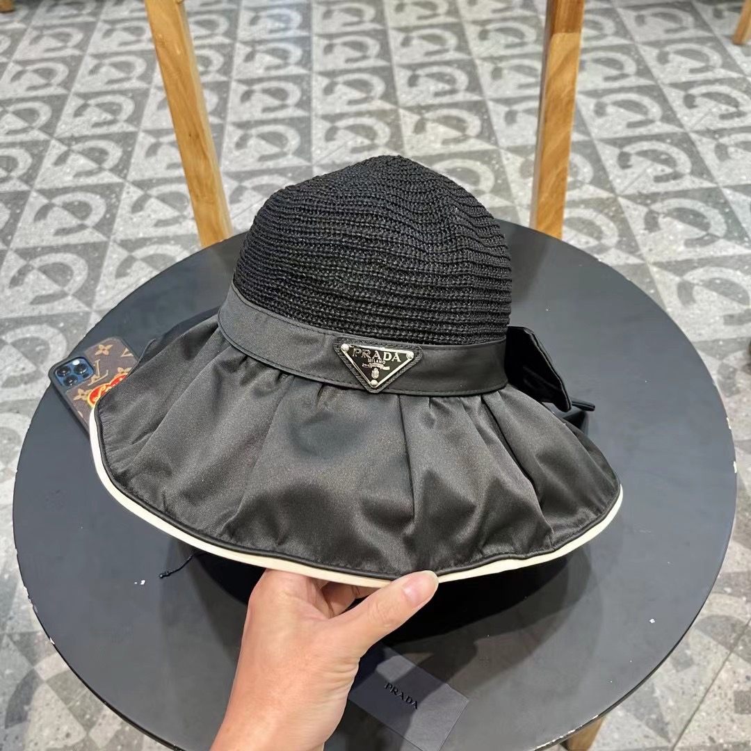  PRADA普拉达 黑胶帽子女款春夏出游防紫外线遮阳防晒帽大檐蝴蝶结渔夫帽太阳帽