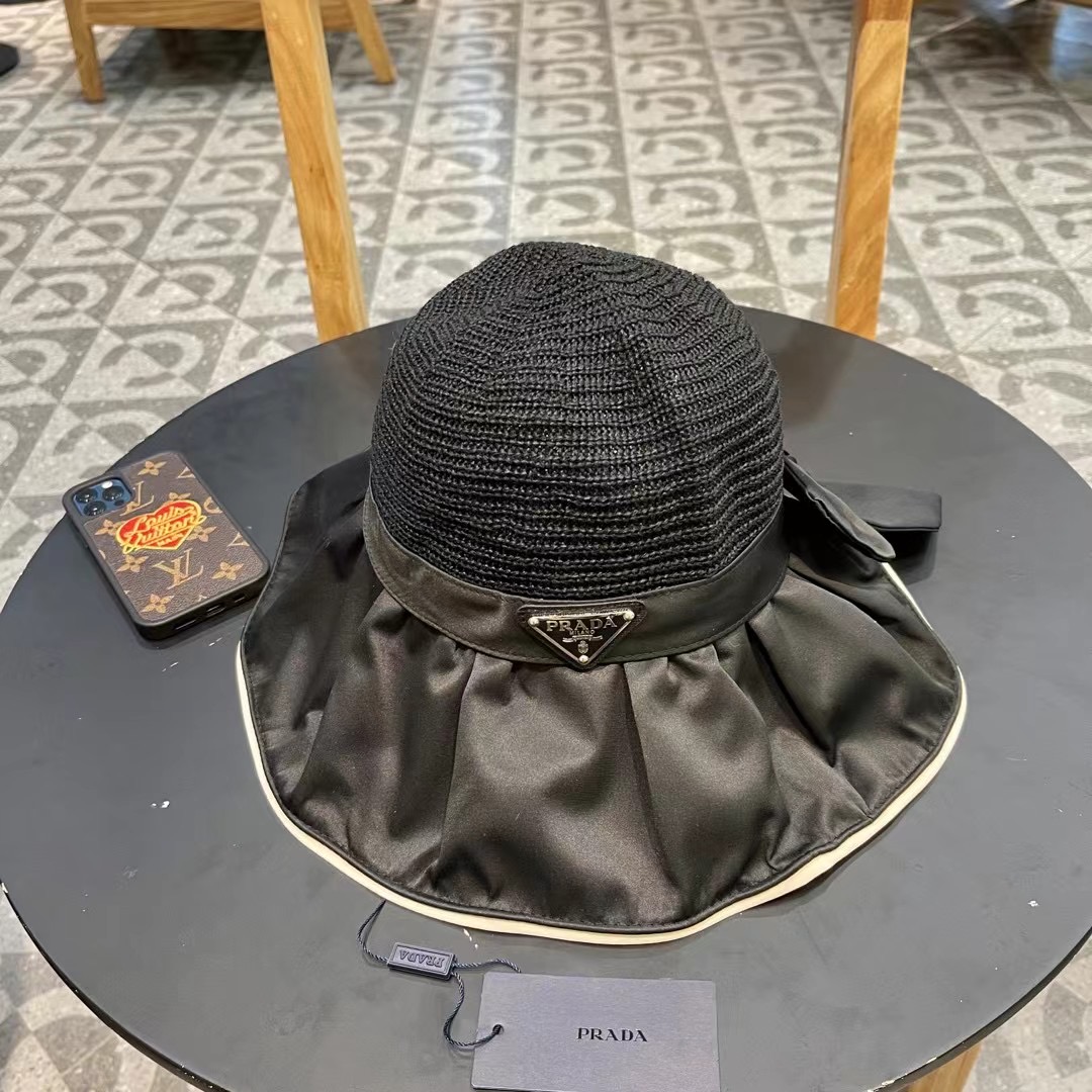  PRADA普拉达 黑胶帽子女款春夏出游防紫外线遮阳防晒帽大檐蝴蝶结渔夫帽太阳帽