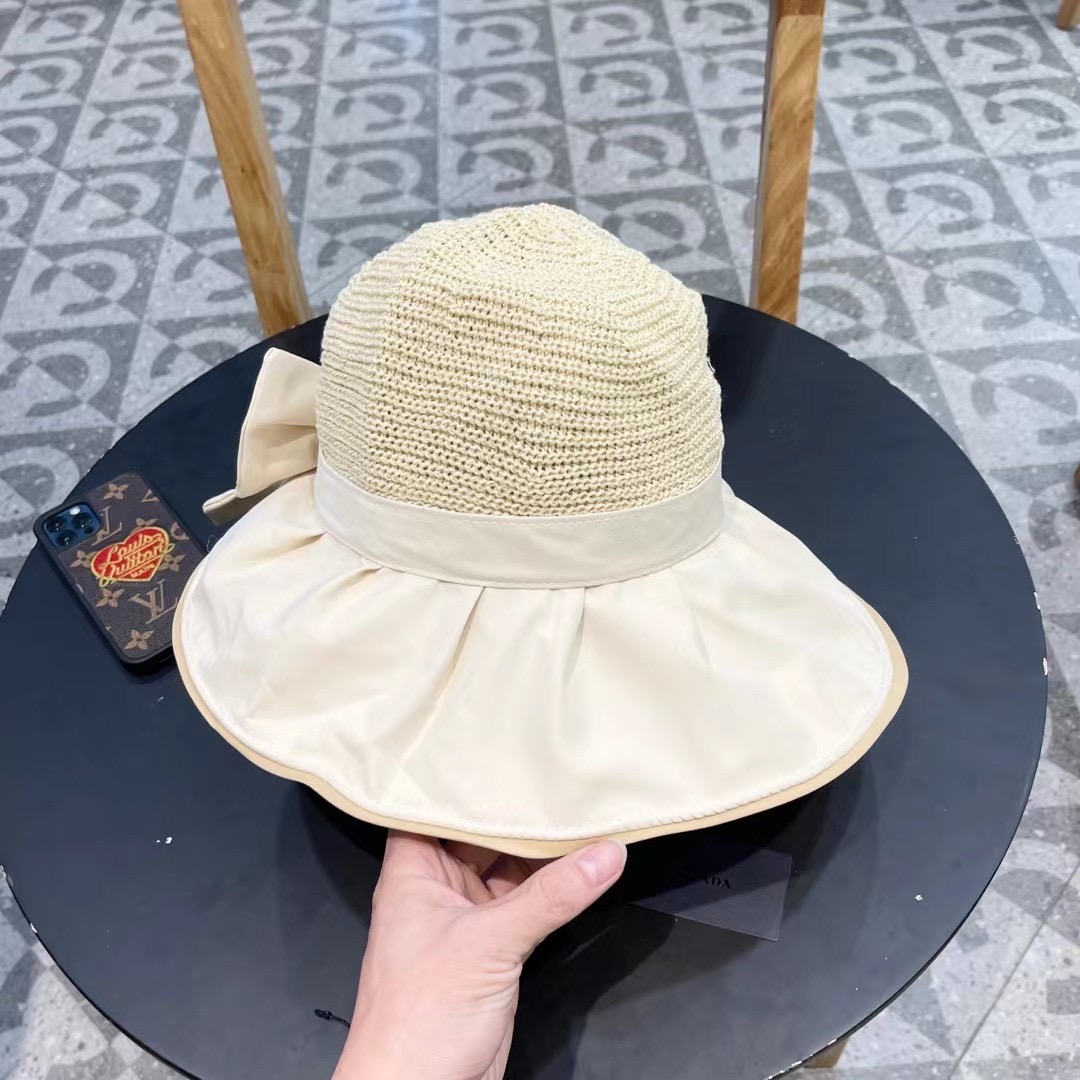  PRADA普拉达 黑胶帽子女款春夏出游防紫外线遮阳防晒帽大檐蝴蝶结渔夫帽太阳帽